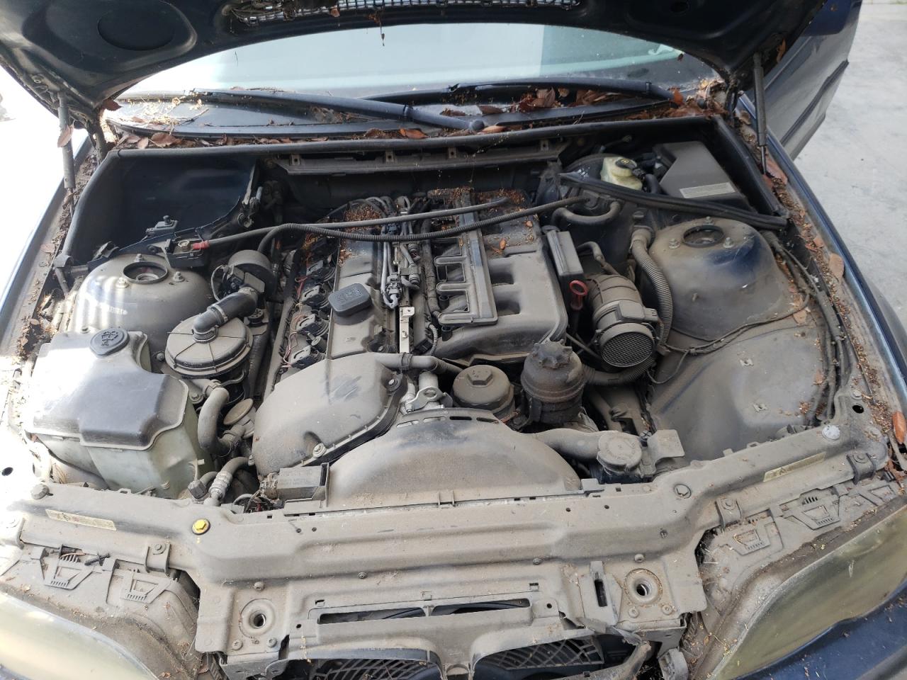 Photo 7 from auction – 2004 BMW 3 SERIES with VIN WBAEV53454KM33663
