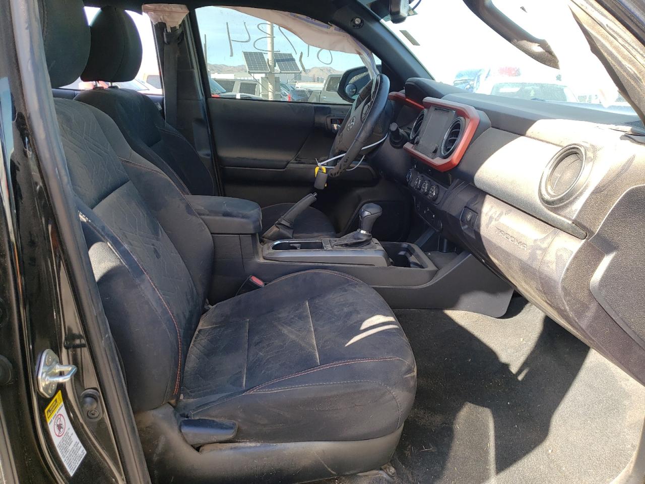 Photo 5 from auction – 2017 TOYOTA TACOMA DOU with VIN 3TMAZ5CN4HM037270
