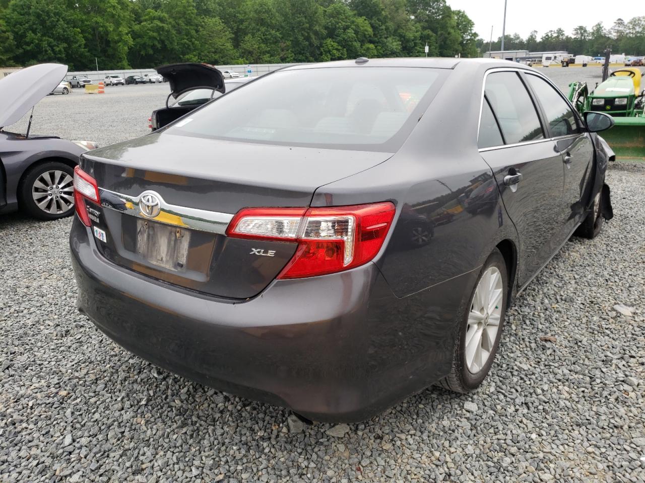 Photo 4 from auction – 2012 TOYOTA CAMRY BASE with VIN 4T1BF1FK6CU597931