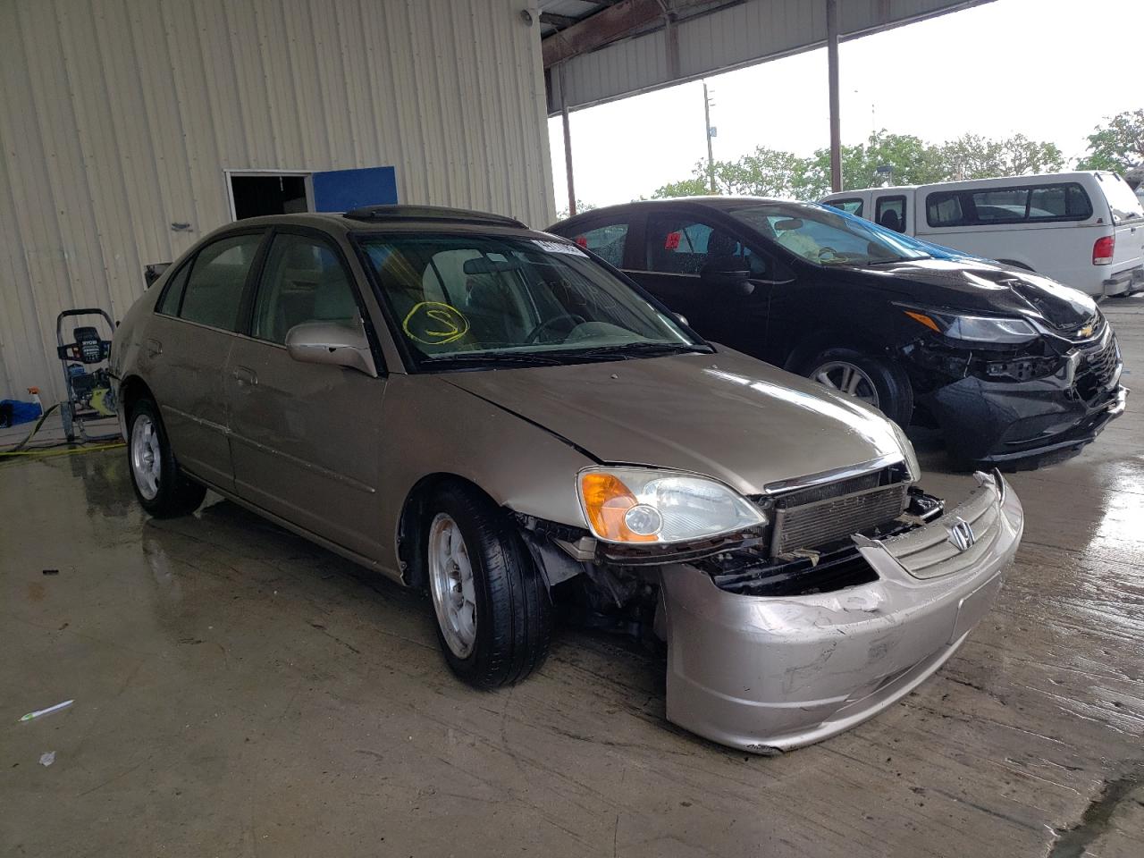 HONDA CIVIC EX 2002 with VIN 2HGES26772H520289 - Photo from auction