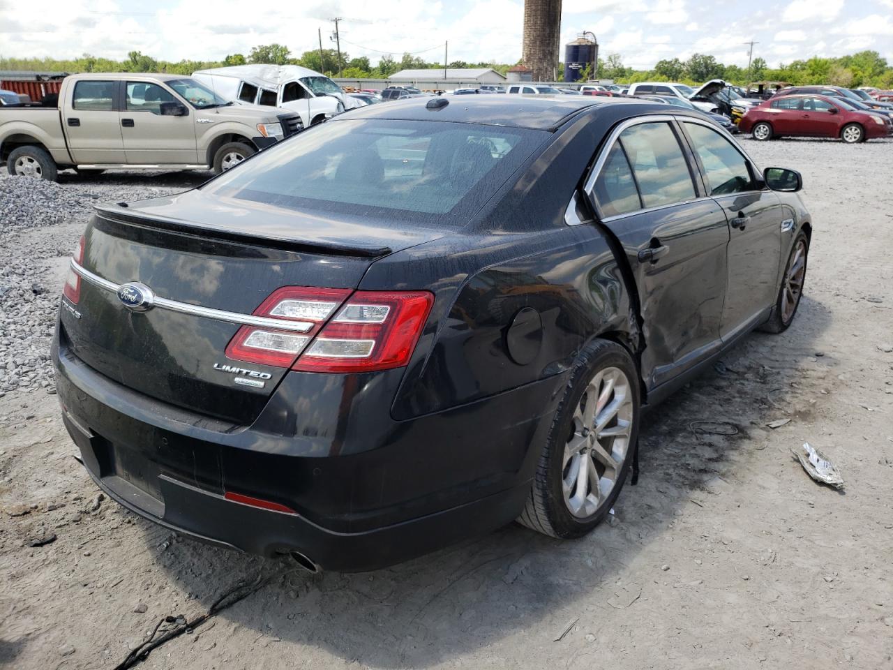 Photo 4 from auction – 2015 FORD TAURUS LIM with VIN 1FAHP2F95FG208560