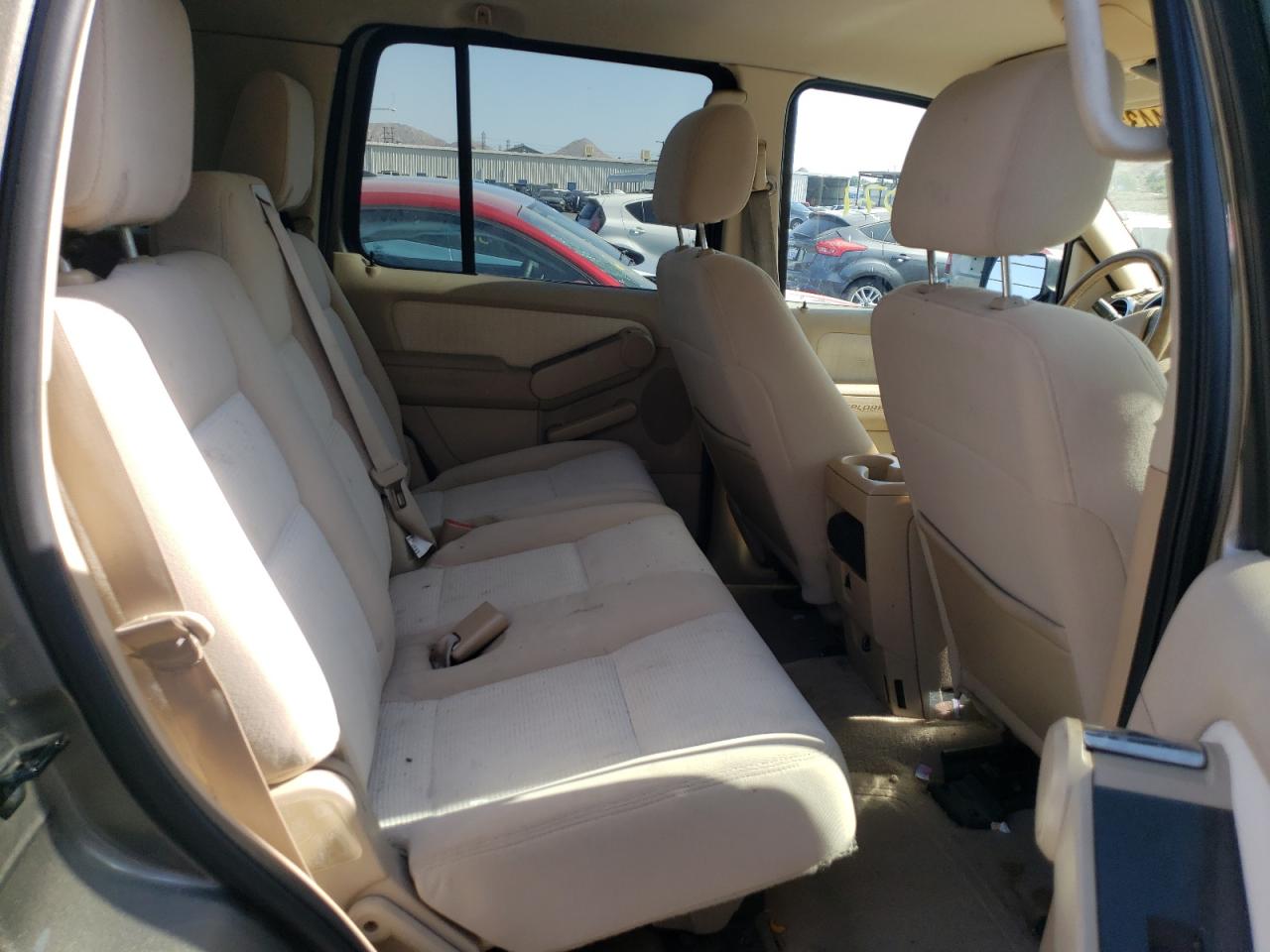 صورة رقم 6 من المزاد - 2006 FORD EXPLORER X مع VIN 1FMEU63E96ZA01135