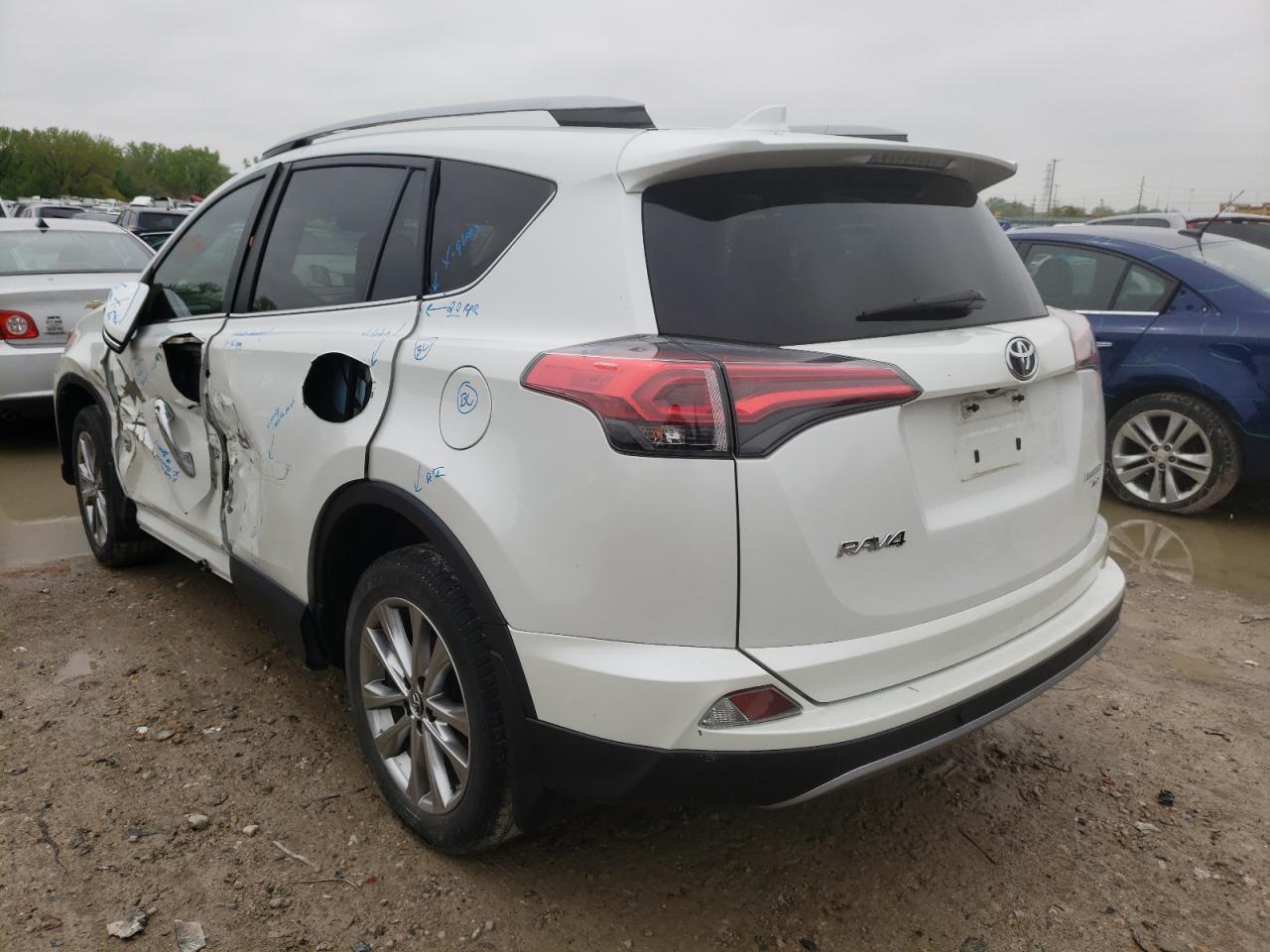 Photo 3 from auction – 2017 TOYOTA RAV4 LIMIT with VIN 2T3DFREV5HW641905