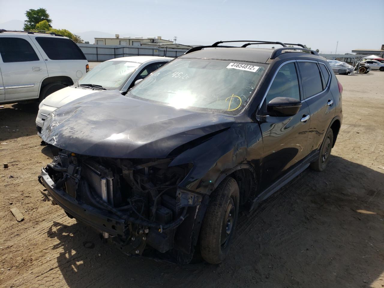 Photo 2 from auction – 2017 NISSAN ROGUE S with VIN 5N1AT2MT3HC886994