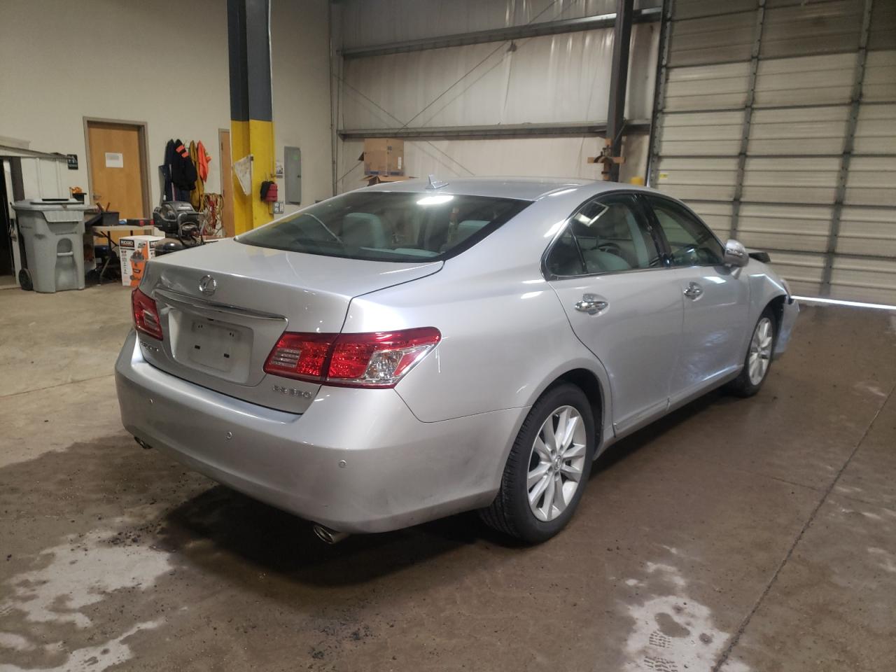 Photo 4 from auction – 2010 LEXUS ES 350 with VIN JTHBK1EG6A2342572