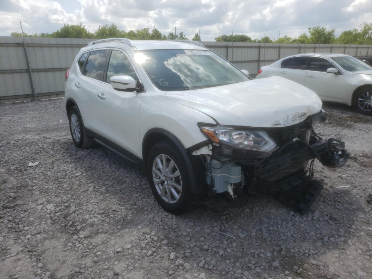 NISSAN ROGUE S 2017 with VIN KNMAT2MTXHP611121 - Photo from auction