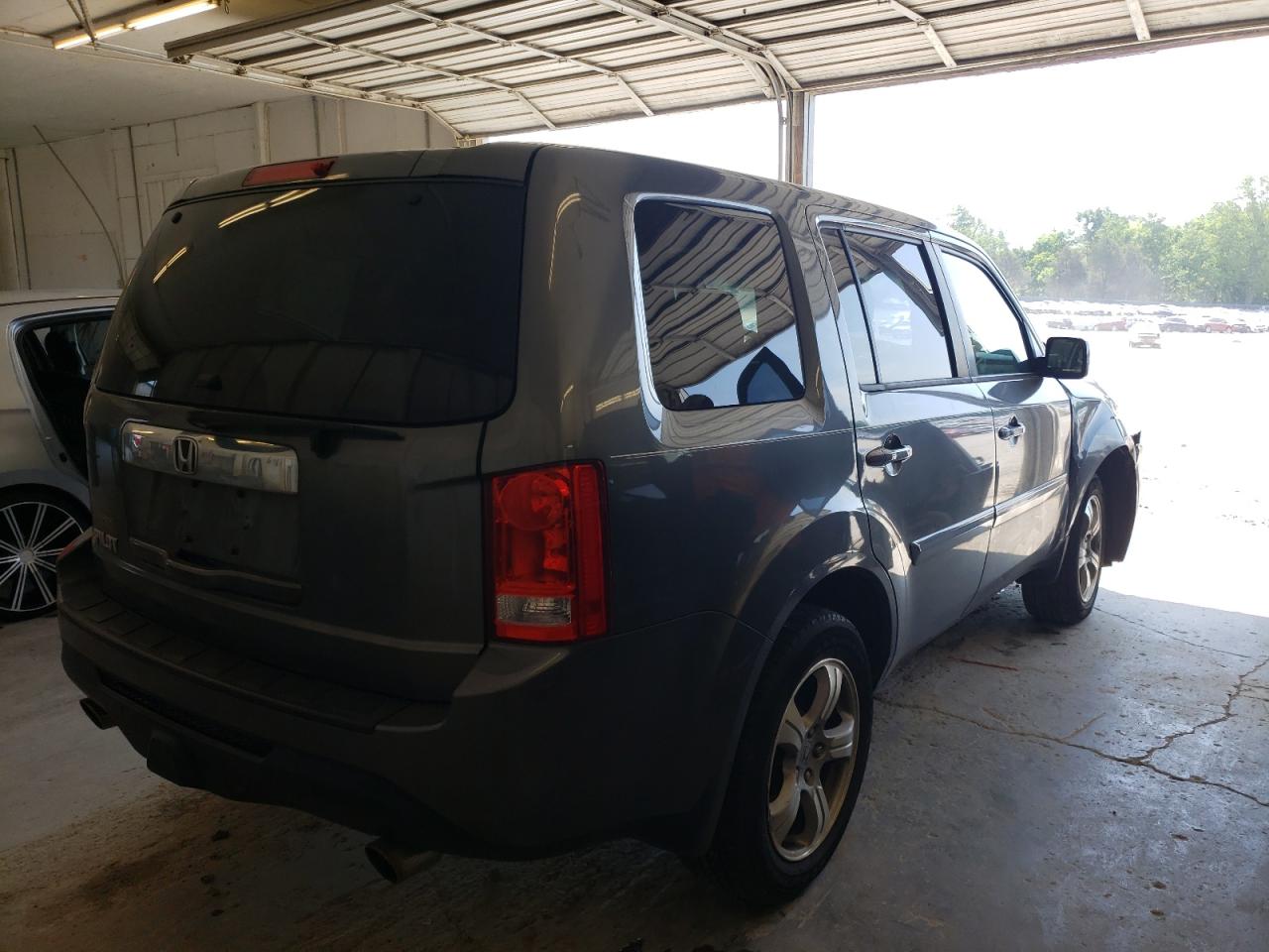 Photo 4 from auction – 2012 HONDA PILOT EXL with VIN 5FNYF3H60CB024476