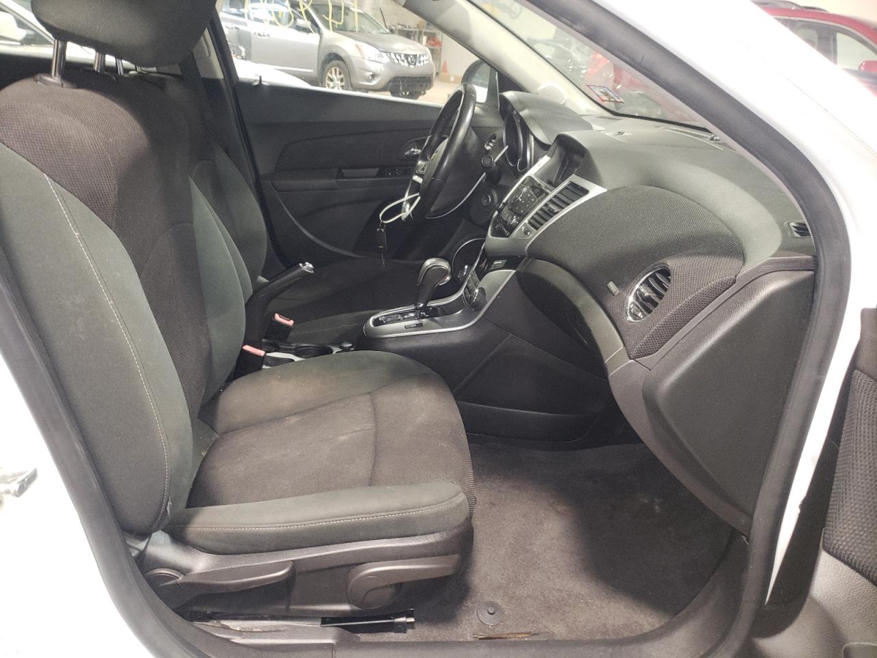 Photo 5 from auction – 2011 CHEVROLET CRUZE LT with VIN 1G1PF5S97B7278712