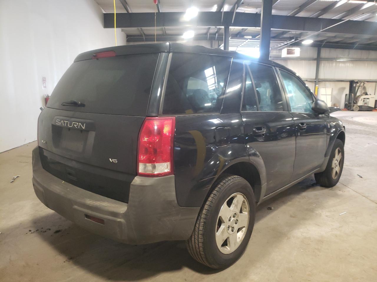 Photo 4 from auction – 2004 SATURN VUE with VIN 5GZCZ53444S890087