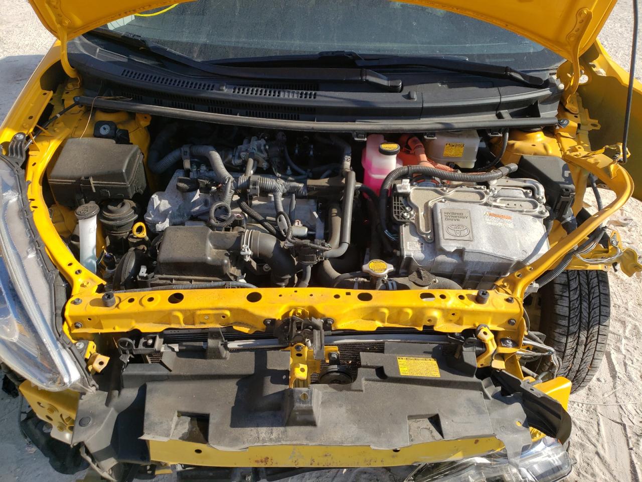 Photo 7 from auction – 2015 TOYOTA PRIUS C with VIN JTDKDTB34F1094747