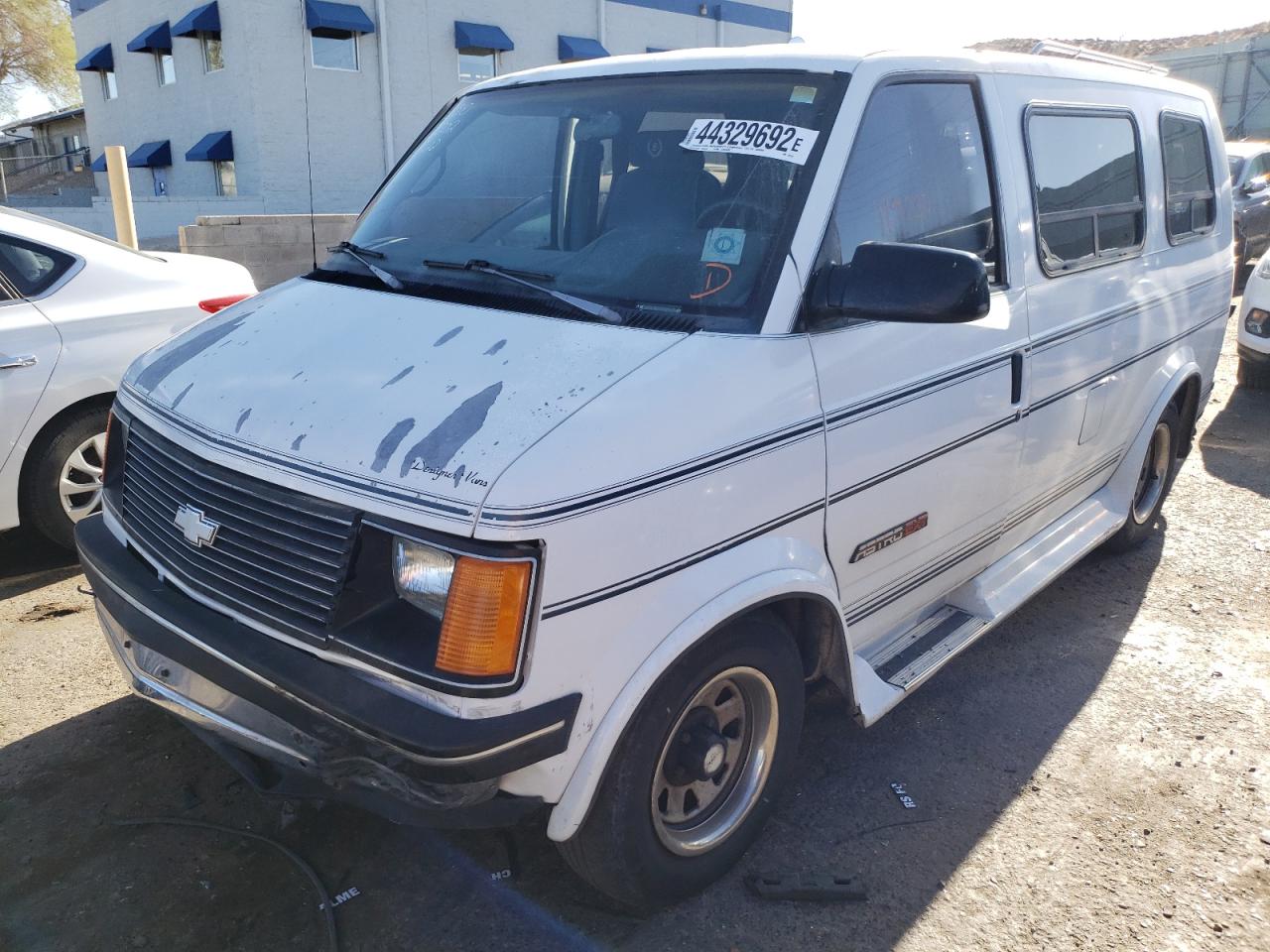 Photo 2 from auction – 1993 CHEVROLET ASTRO with VIN 1GBDM19Z0PB178152