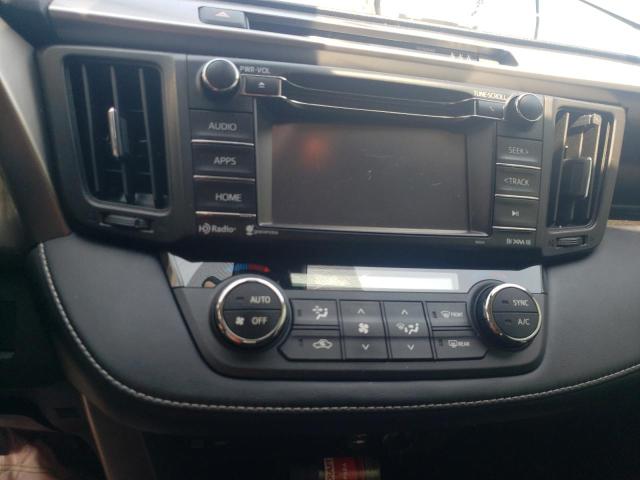 Photo 9 from auction – 2017 TOYOTA RAV4 XLE with VIN JTMWFREV8HJ136268