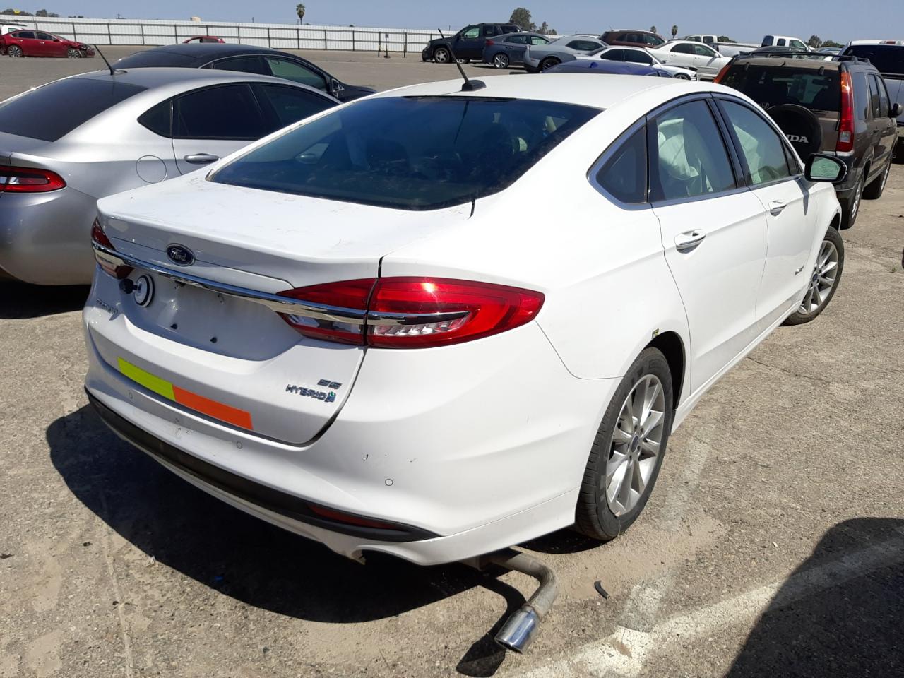 Photo 4 from auction – 2017 FORD FUSION SE with VIN 3FA6P0LU2HR359646