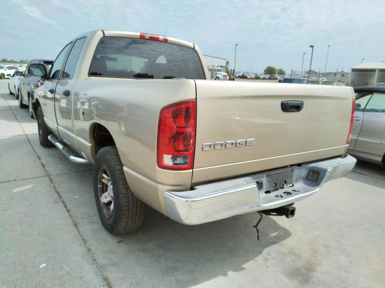 Photo 3 from auction – 2002 DODGE RAM 1500 with VIN 3D7HA18N42G196745
