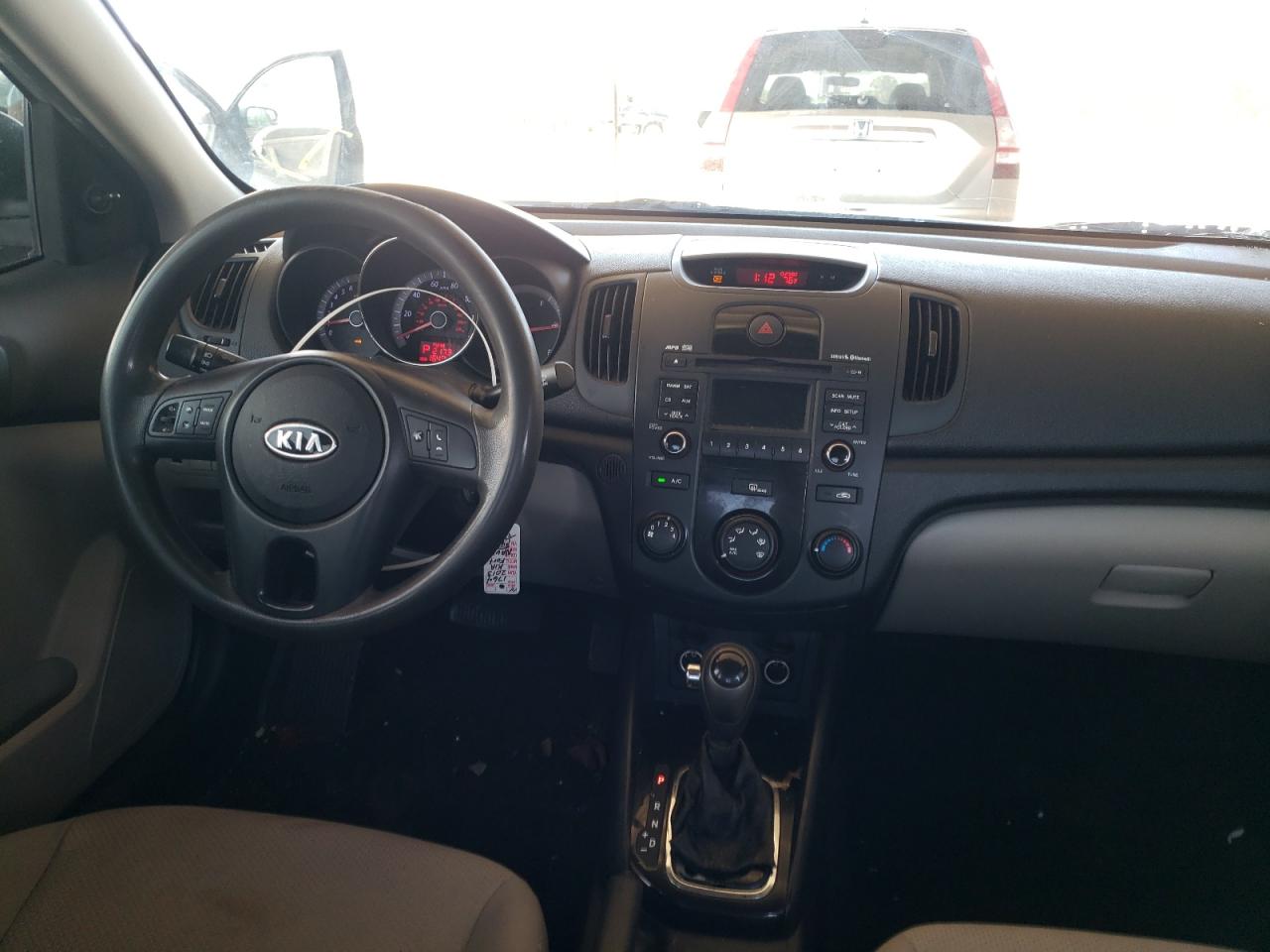 Photo 9 from auction – 2013 KIA FORTE LX with VIN KNAFT4A27D5732110