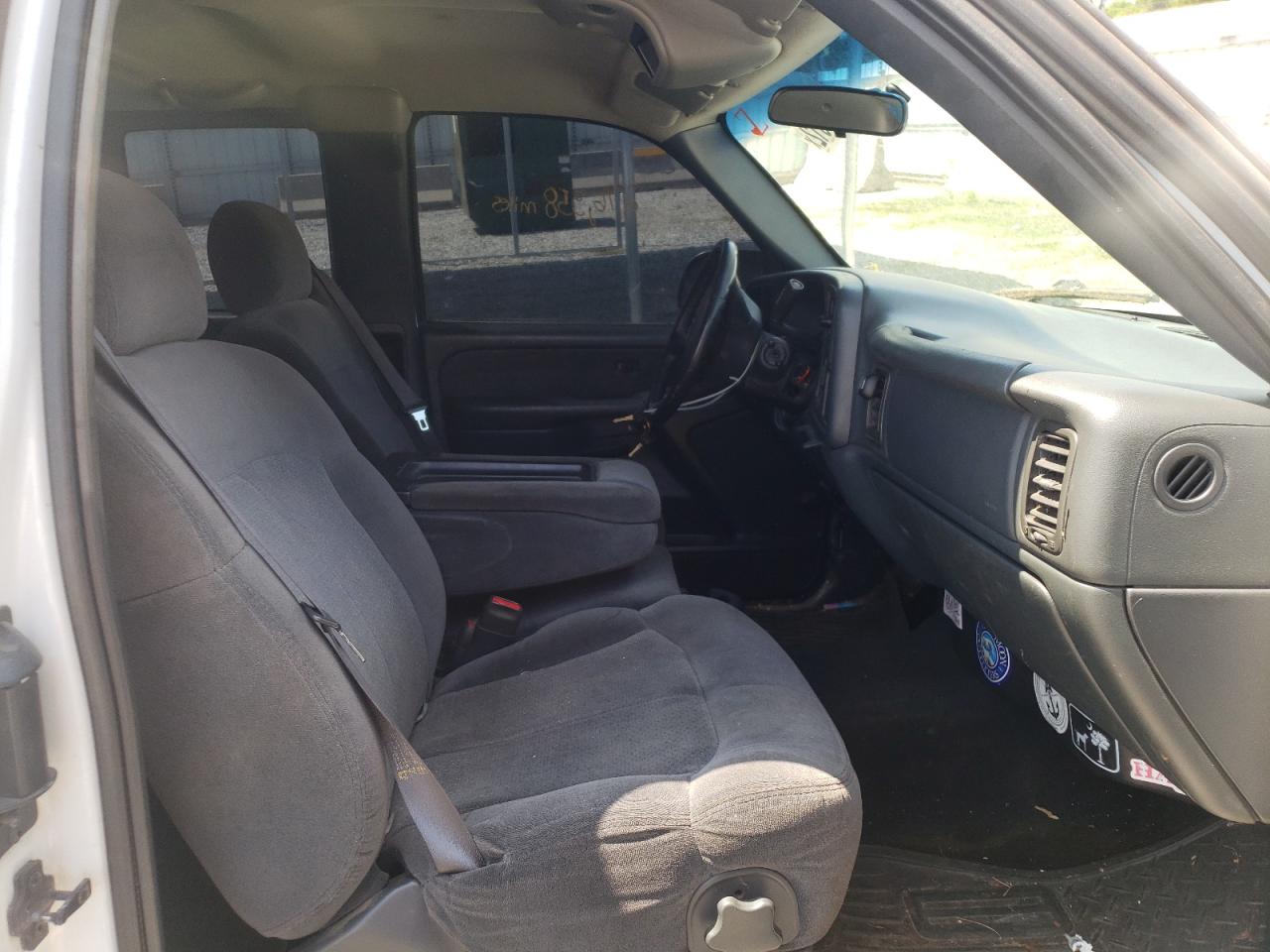 Photo 5 from auction – 2001 CHEVROLET SILVERADO with VIN 2GCEC19V911194034
