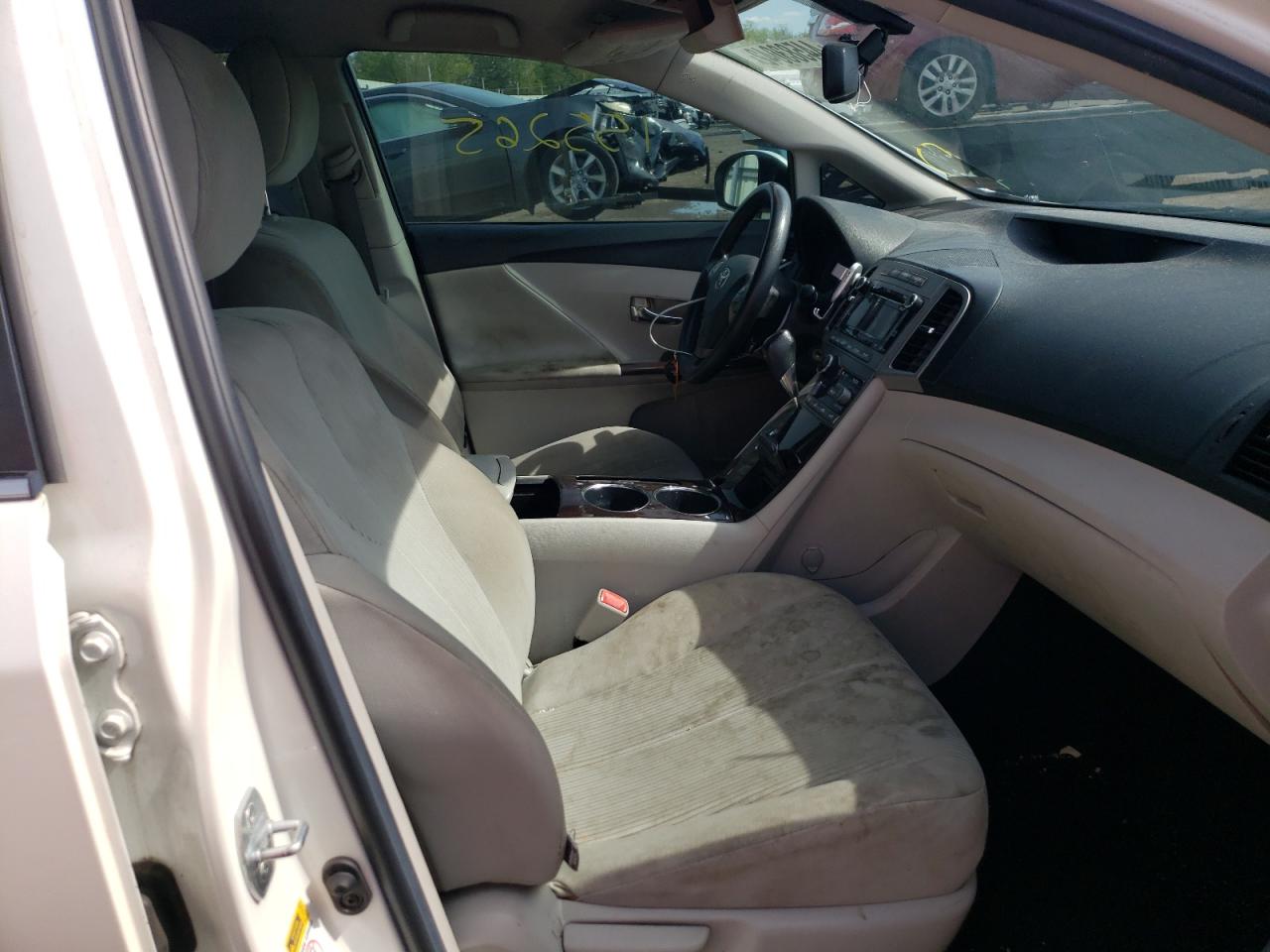 Photo 5 from auction – 2010 TOYOTA VENZA with VIN 4T3ZA3BB3AU035052