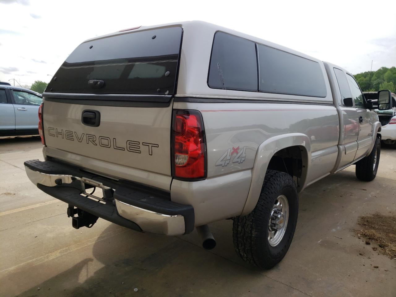 Photo 4 from auction – 2004 CHEVROLET SILVERADO with VIN 1GCHK29224E278923