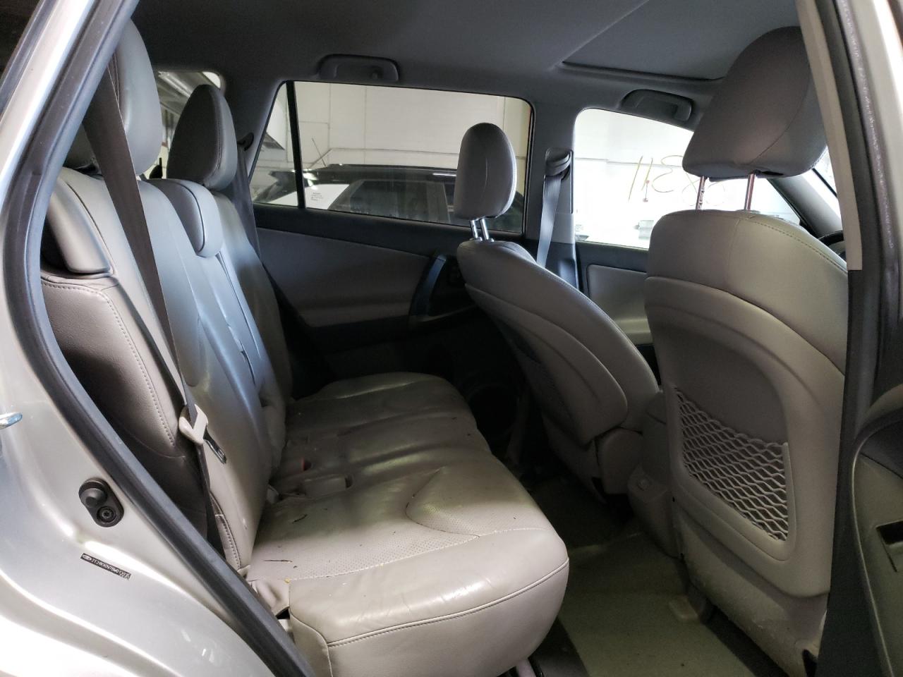 Photo 6 from auction – 2011 TOYOTA RAV4 LIMIT with VIN 2T3YK4DV7BW013935