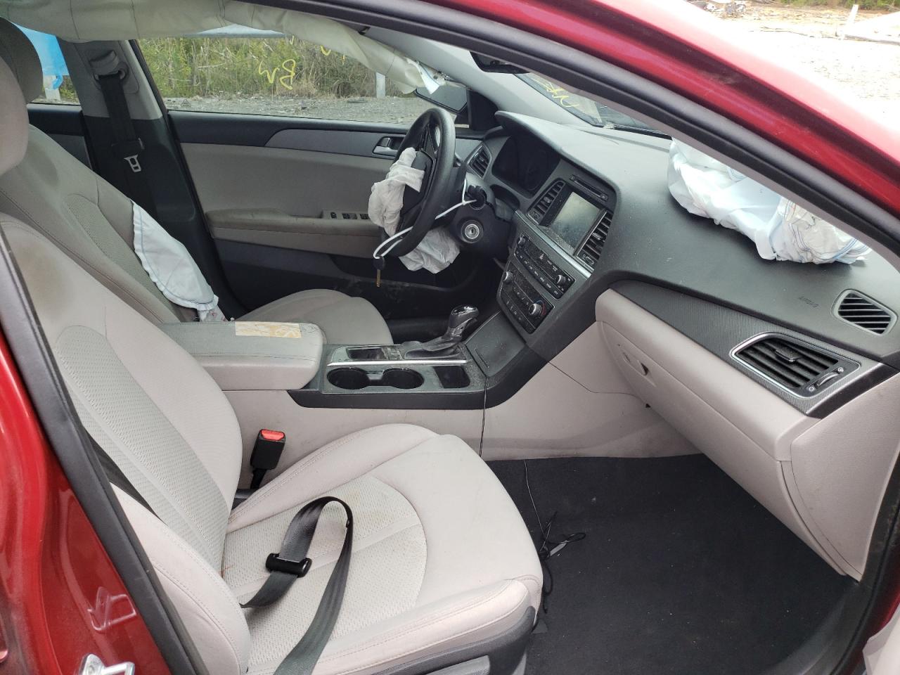 Photo 5 from auction – 2016 HYUNDAI SONATA SE with VIN 5NPE24AF6GH312203