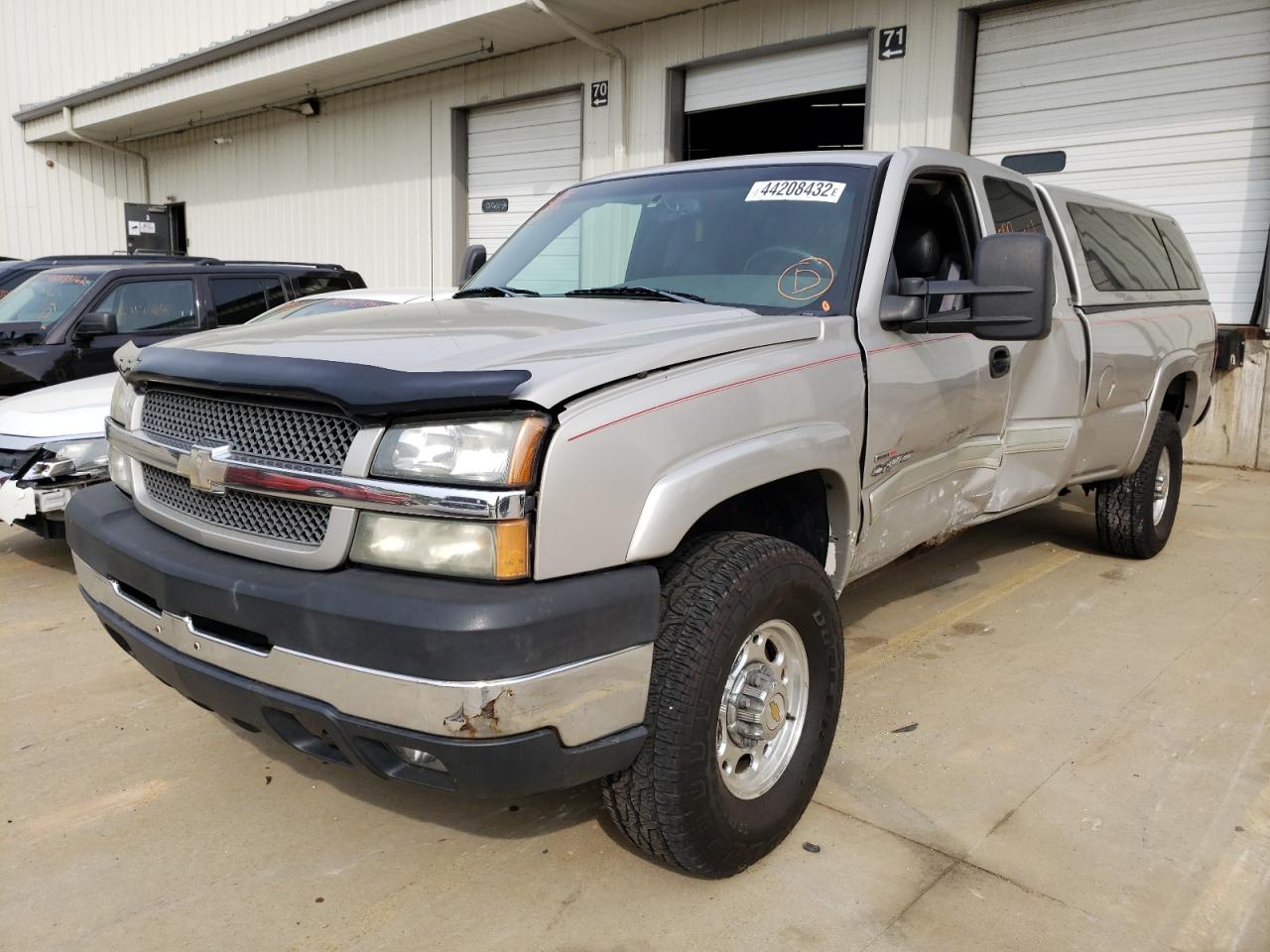 Photo 2 from auction – 2004 CHEVROLET SILVERADO with VIN 1GCHK29224E278923