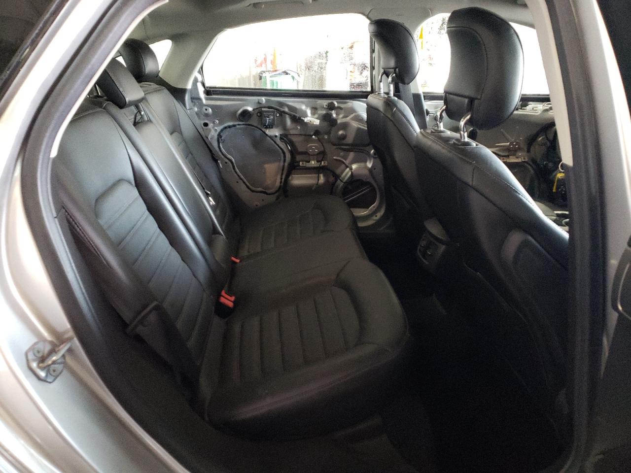 Photo 6 from auction – 2014 FORD FUSION SE with VIN 3FA6P0HD3ER148539