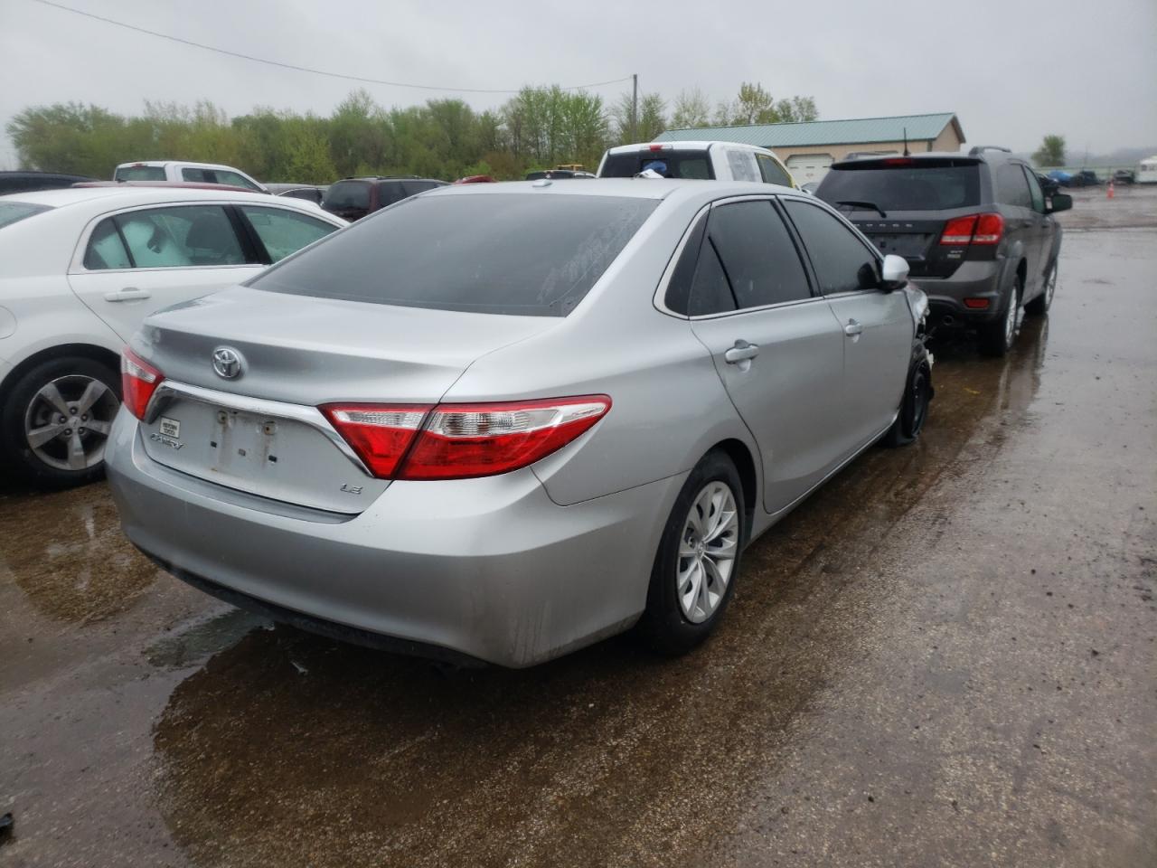 Photo 4 from auction – 2015 TOYOTA CAMRY LE with VIN 4T1BF1FK3FU480862