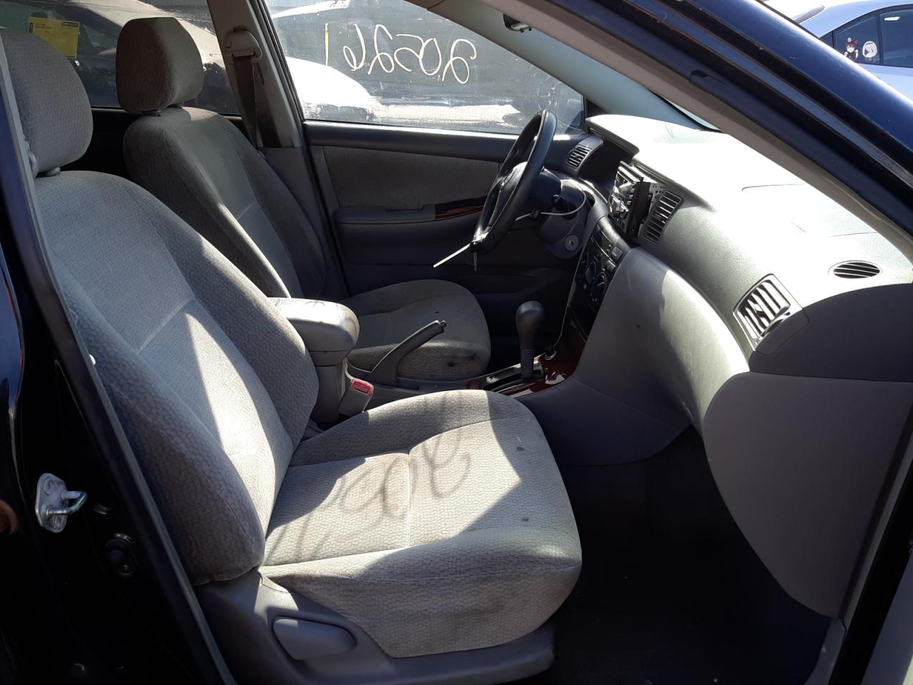 Photo 5 from auction – 2004 TOYOTA COROLLA CE with VIN 1NXBR32E74Z301707
