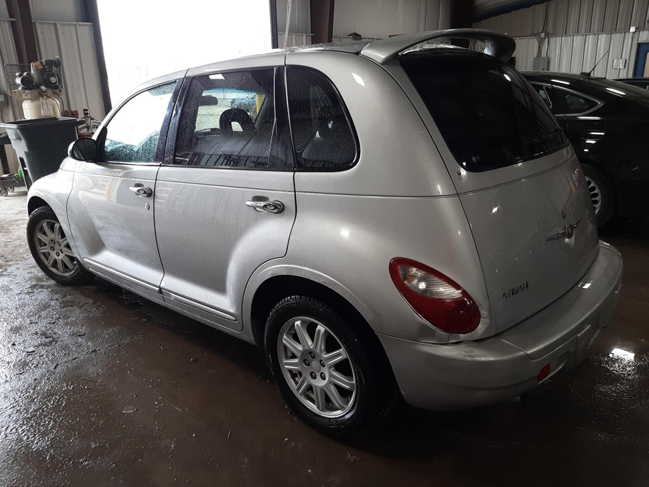 Photo 3 from auction – 2007 CHRYSLER PT CRUISER with VIN 3A4FY48B57T606580
