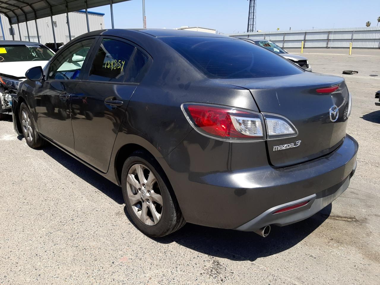 Photo 3 from auction – 2011 MAZDA 3 I with VIN JM1BL1VF7B1491988