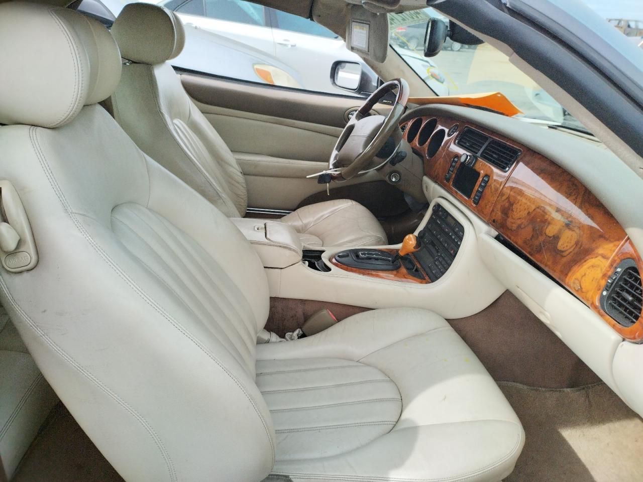 Photo 5 from auction – 2003 JAGUAR XK8 with VIN SAJDA42C932A34061