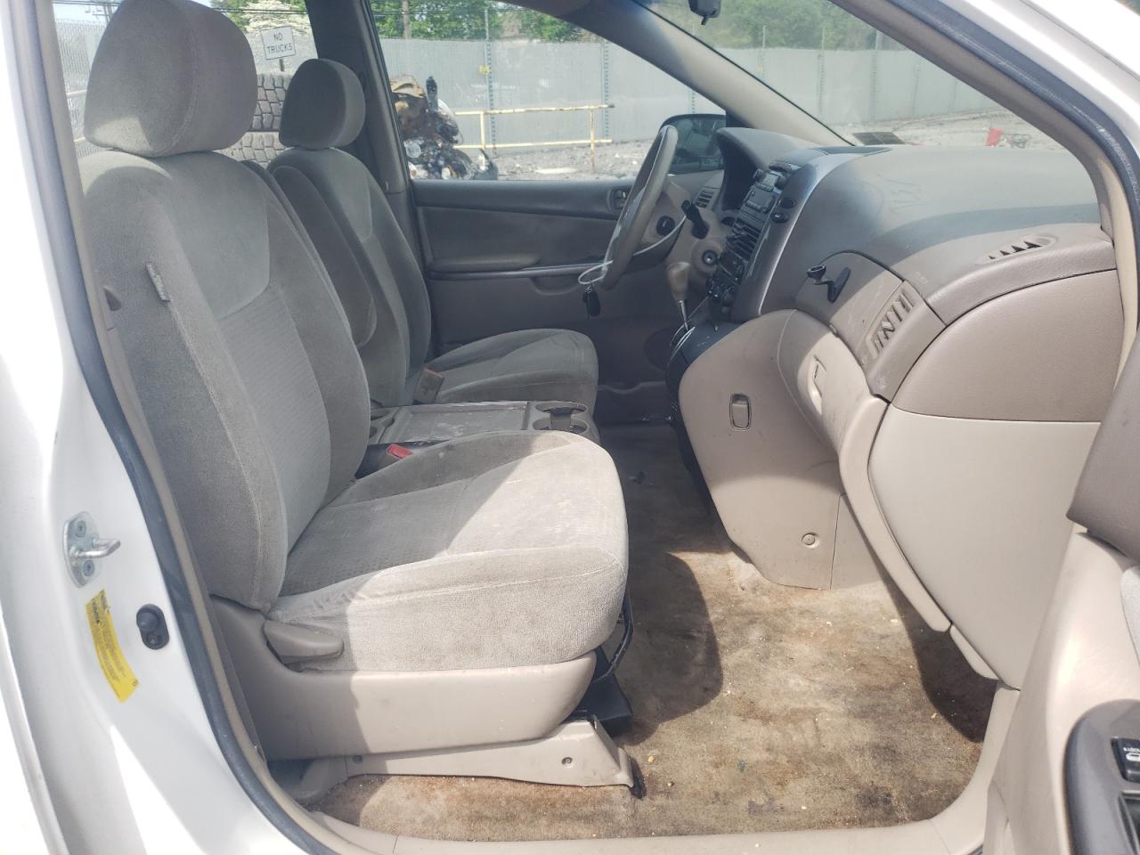 Photo 5 from auction – 2006 TOYOTA SIENNA CE with VIN 5TDZA23C76S481635