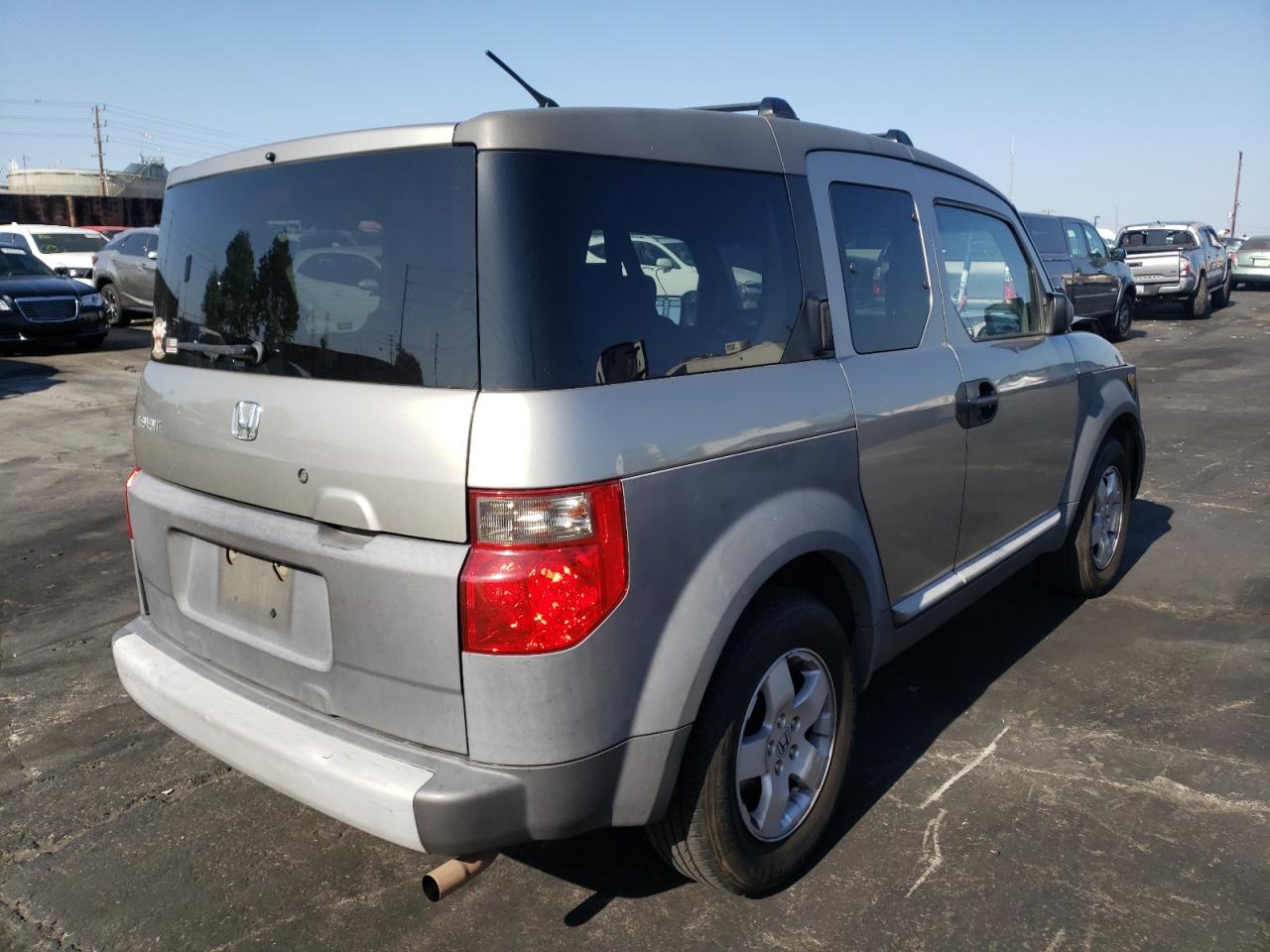 Photo 4 from auction – 2003 HONDA ELEMENT EX with VIN 5J6YH28523L021176