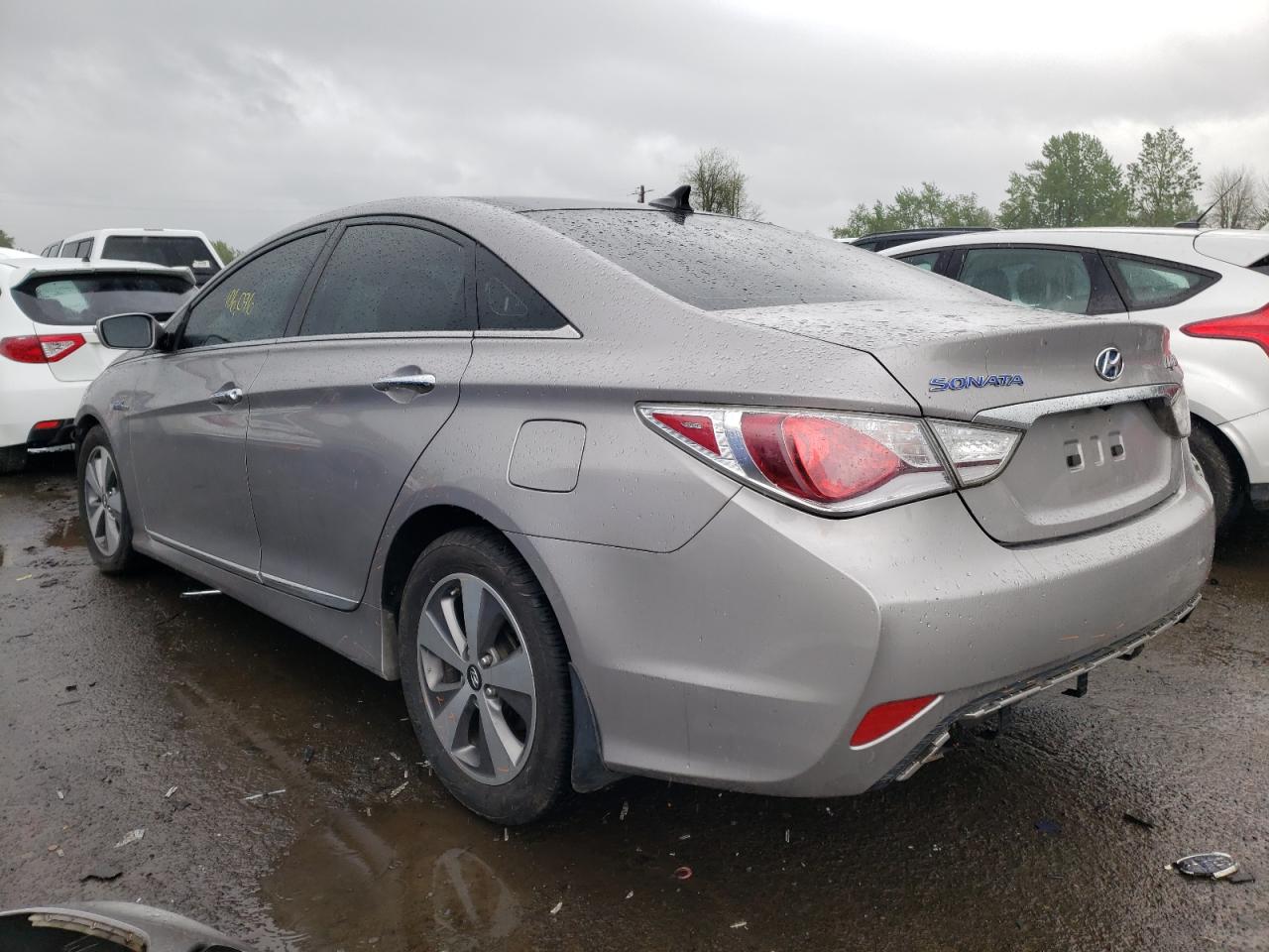 Photo 16 from auction – 2011 HYUNDAI SONATA HYB with VIN KMHEC4A44BA006995