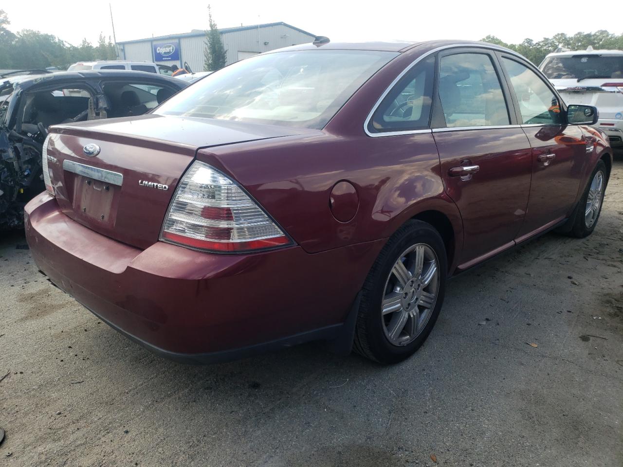 Photo 4 from auction – 2008 FORD TAURUS LIM with VIN 1FAHP25W58G151478