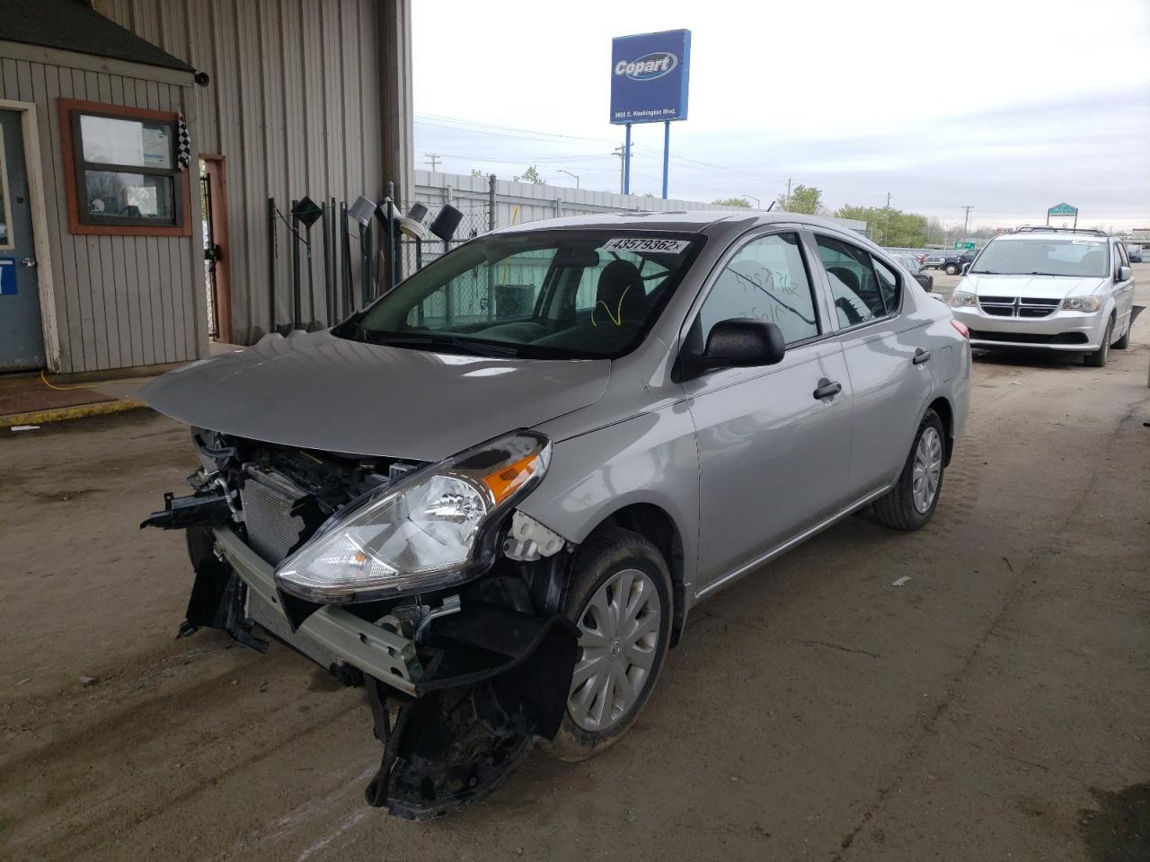 Photo 2 from auction – 2015 NISSAN VERSA S with VIN 3N1CN7AP1FL914162