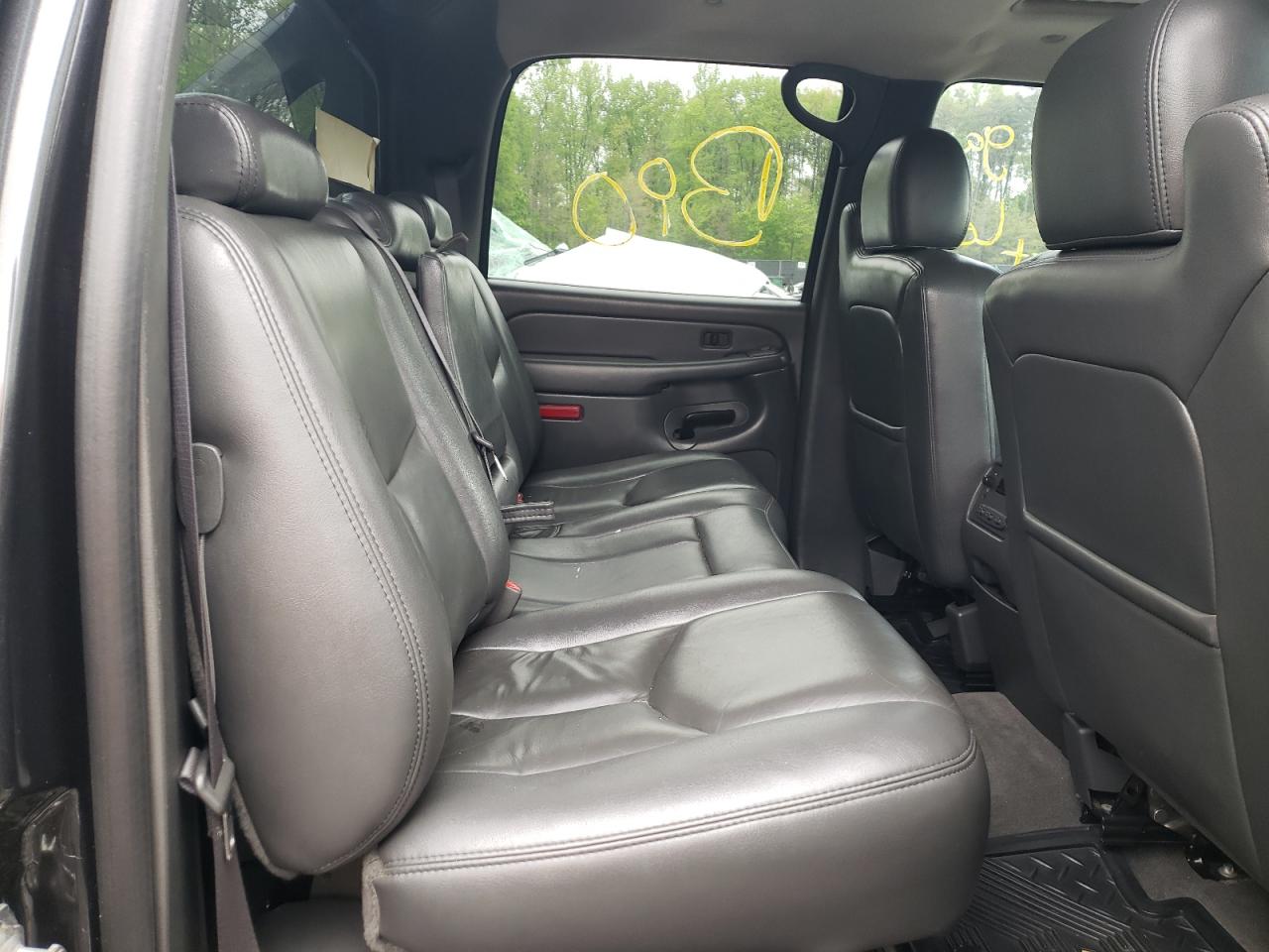Photo 6 from auction – 2004 CHEVROLET AVALANCHE with VIN 3GNEK12T24G337663