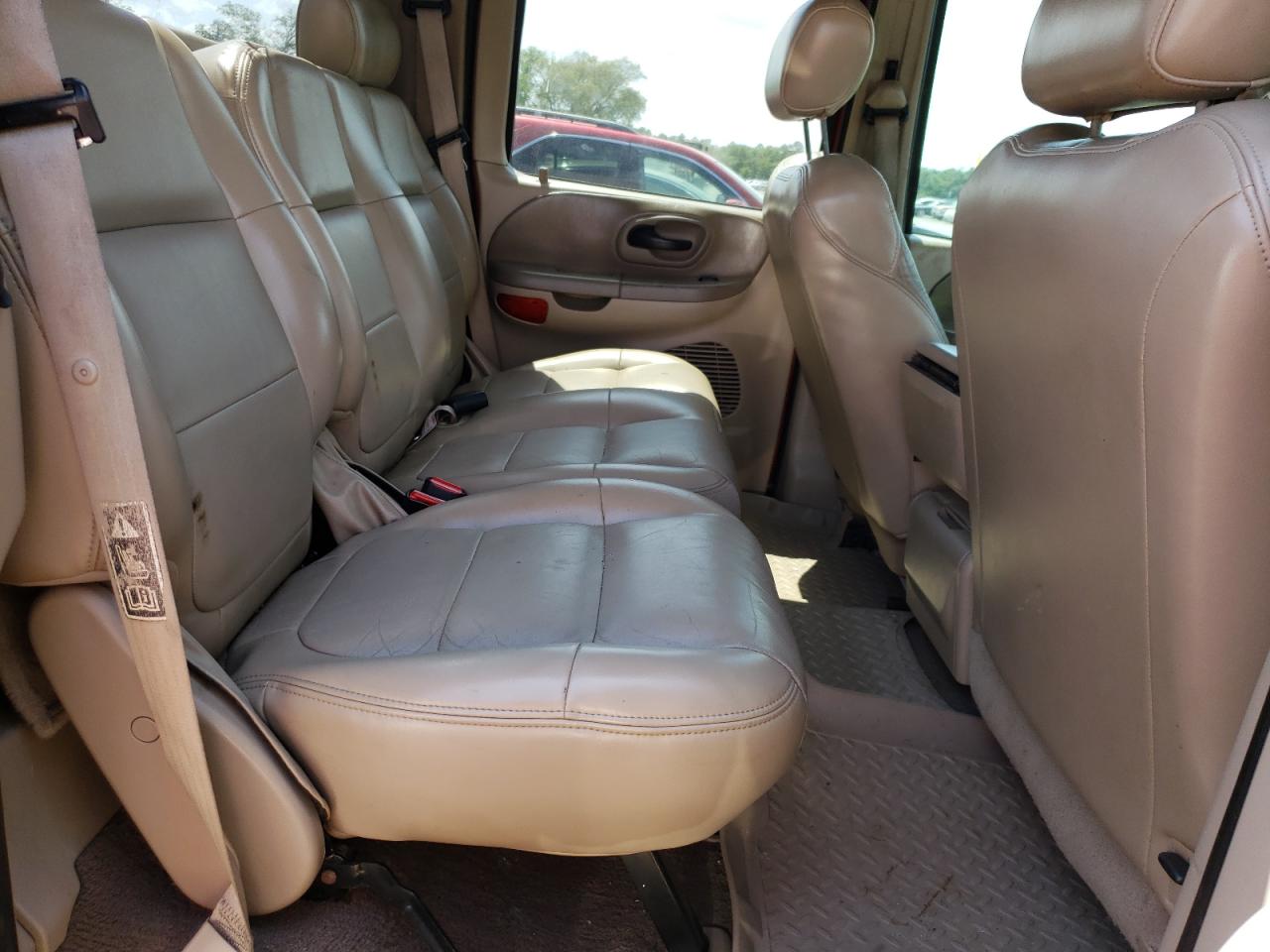 Photo 6 from auction – 2002 FORD F150 SUPER with VIN 1FTRW07L32KE34233