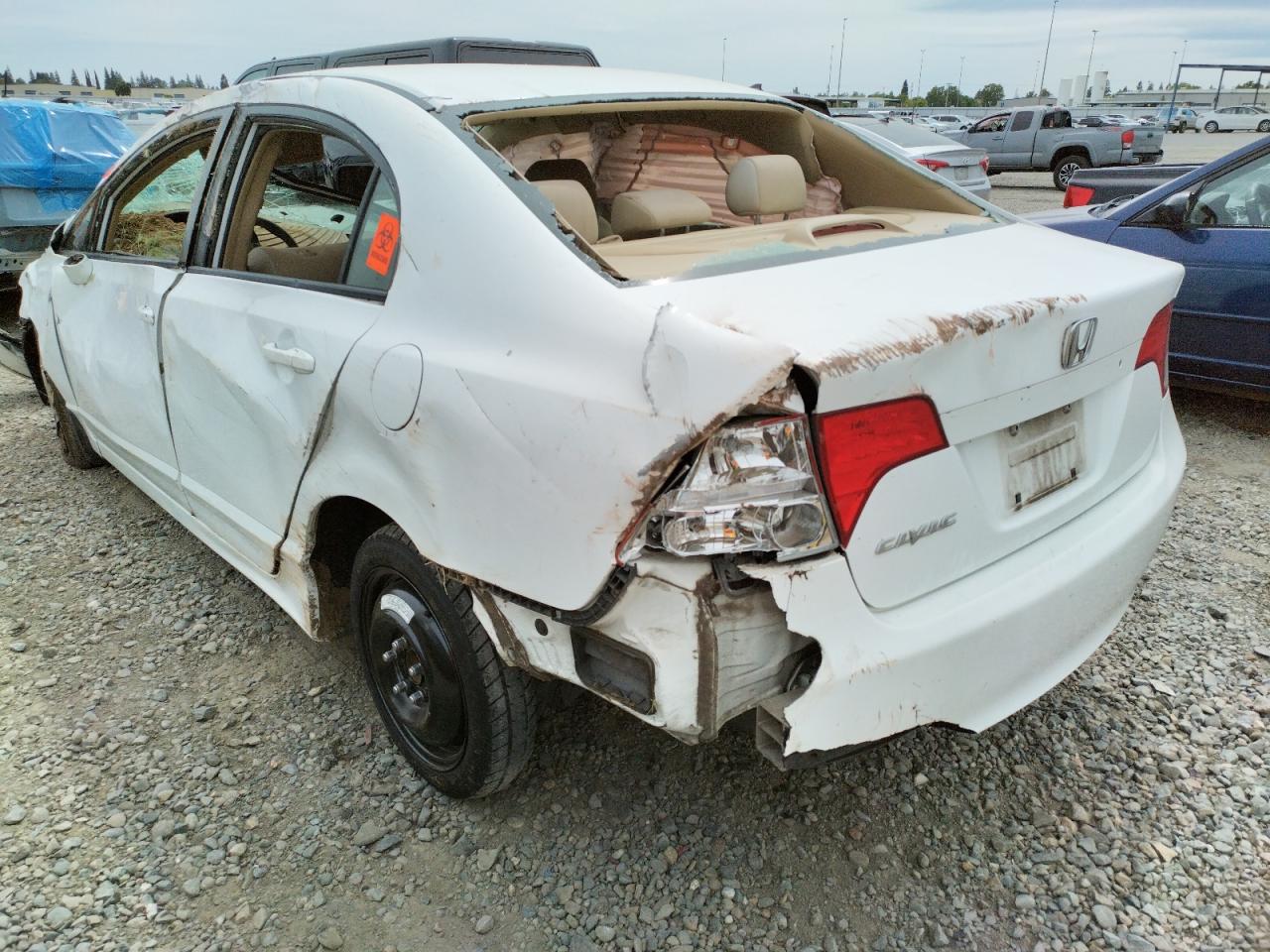 Photo 3 from auction – 2008 HONDA CIVIC LX with VIN 2HGFA16508H338068