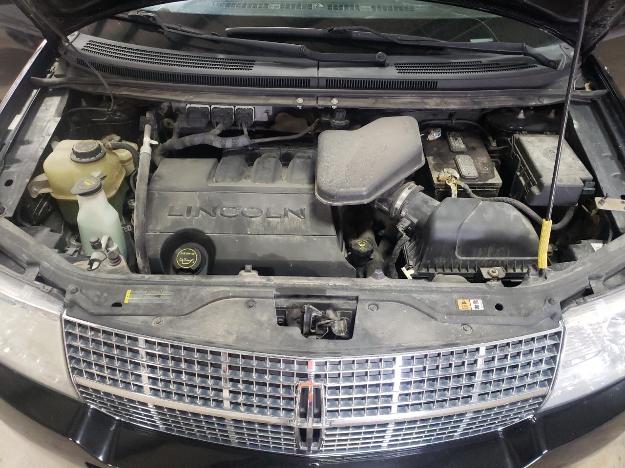 Photo 7 from auction – 2008 LINCOLN MKX with VIN 2LMDU88C48BJ16850