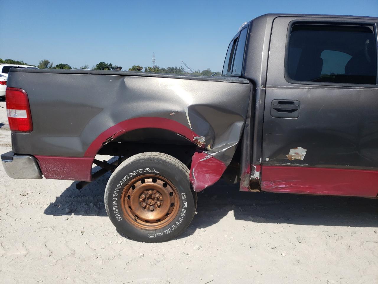 Photo 9 from auction – 2005 FORD F150 SUPER with VIN 1FTRW12W35KD68102