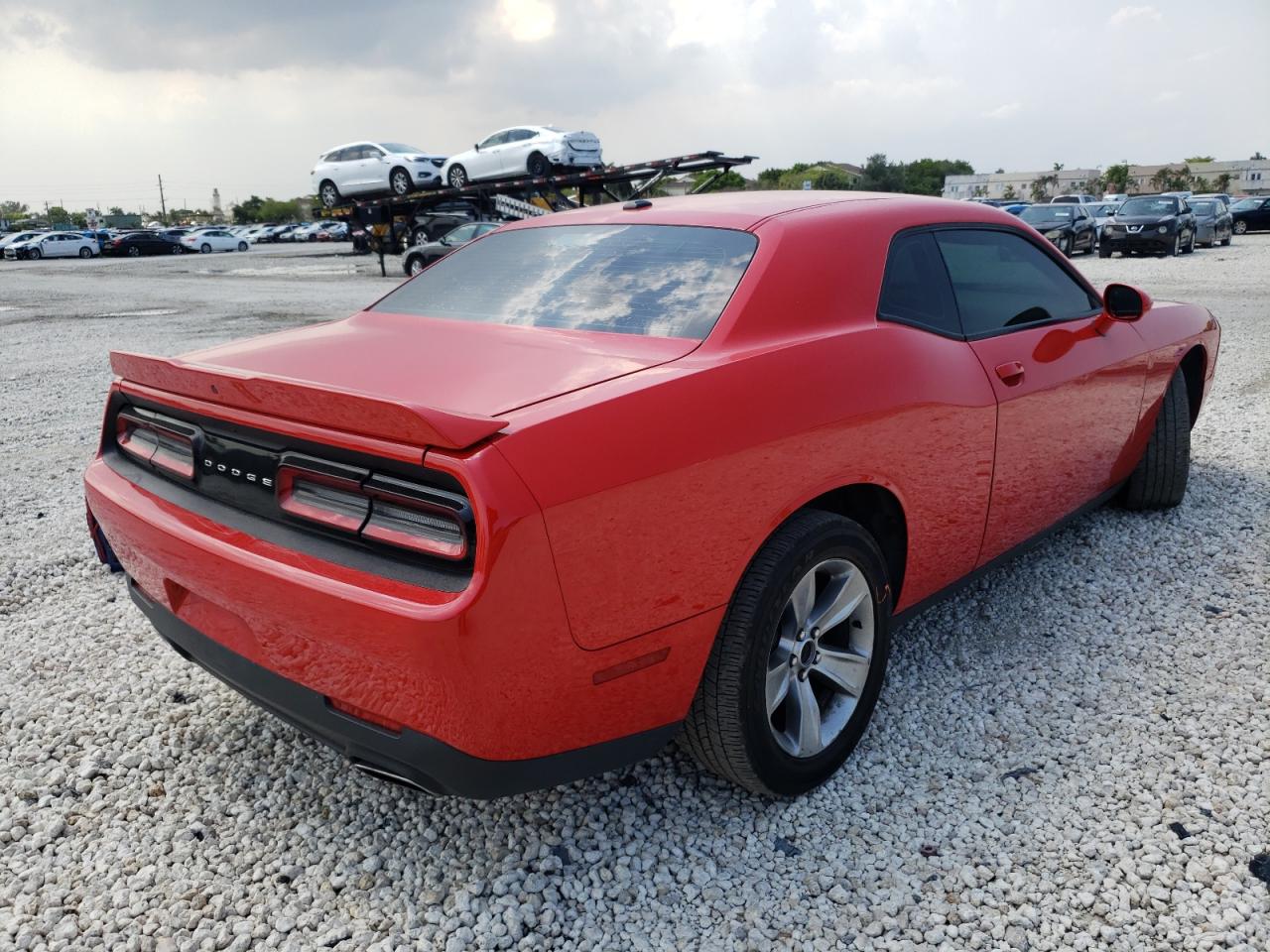 Photo 4 from auction – 2018 DODGE CHALLENGER with VIN 2C3CDZAG1JH236238