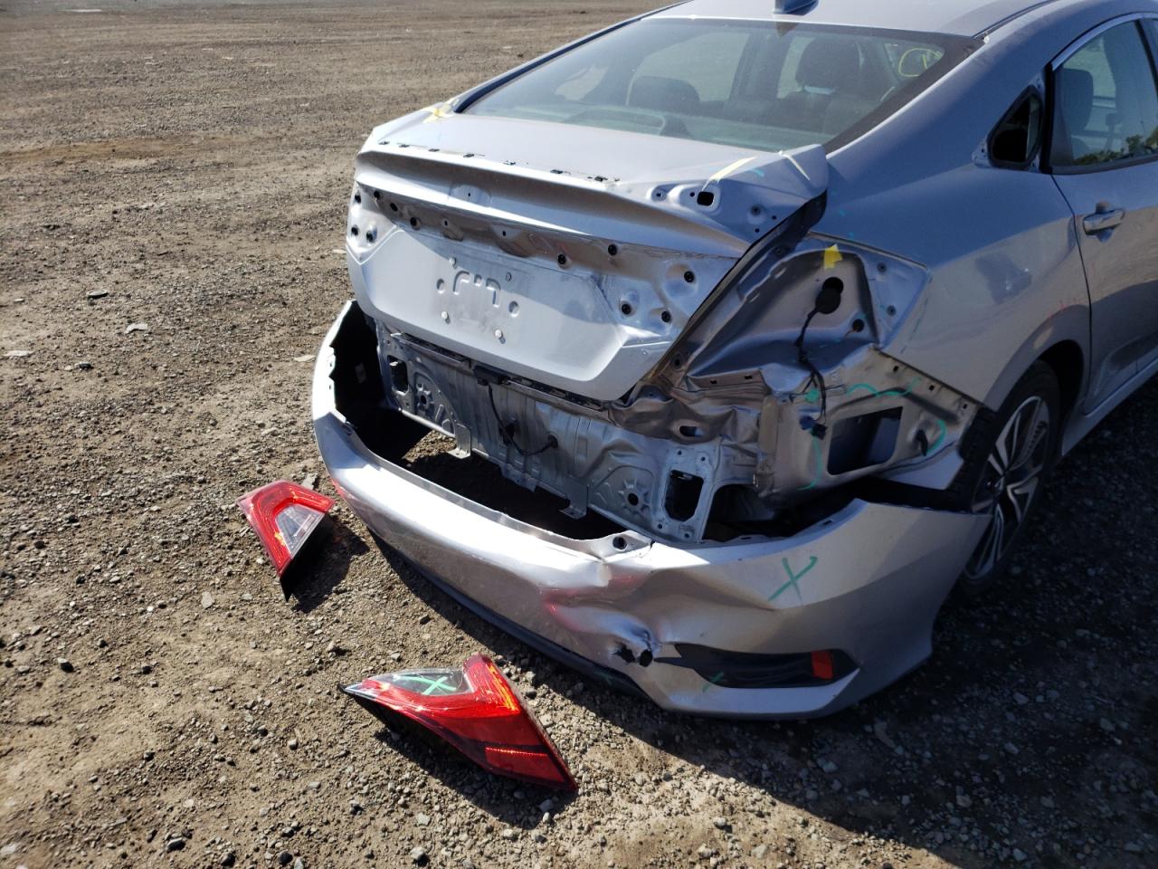 Photo 9 from auction – 2017 HONDA CIVIC EX with VIN 2HGFC1F31HH631017