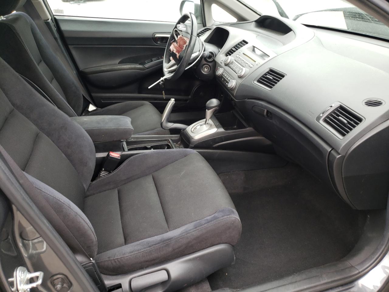 Photo 5 from auction – 2011 HONDA CIVIC LX-S with VIN 19XFA1F68BE024906