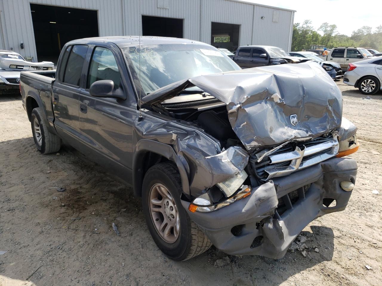DODGE DAKOTA QUA 2004 with VIN 1D7HL38K64S685106 - Photo from auction
