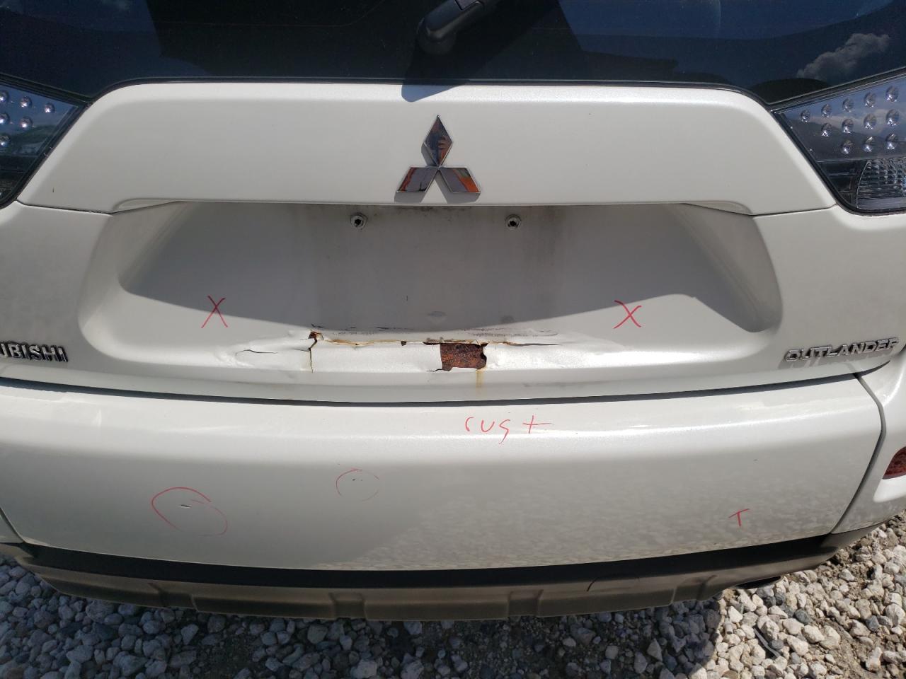 Photo 19 from auction – 2010 MITSUBISHI OUTLANDER with VIN JA4AS2AW0AZ006840