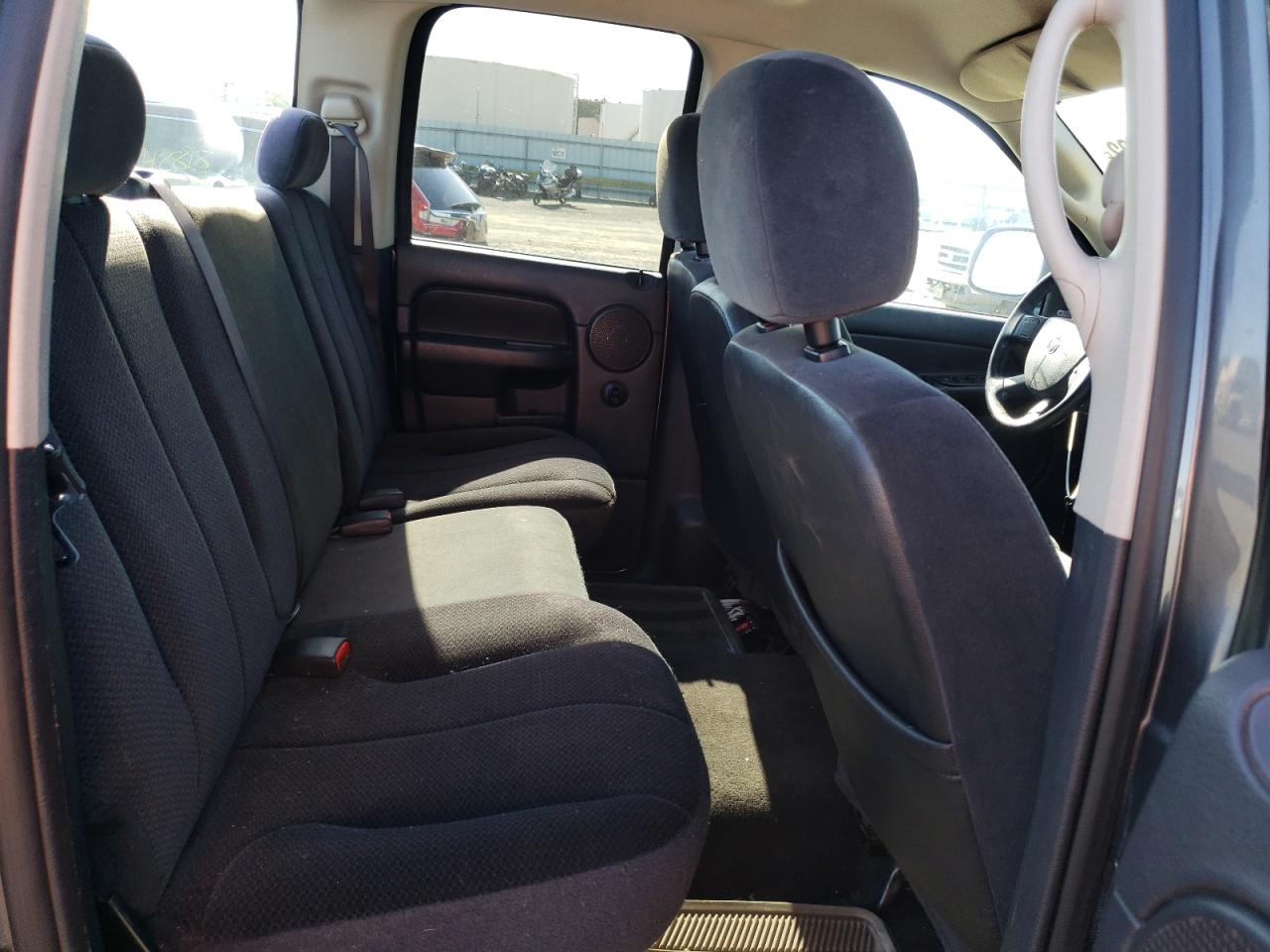 Photo 6 from auction – 2004 DODGE RAM 1500 S with VIN 1D7HA18D84J195638