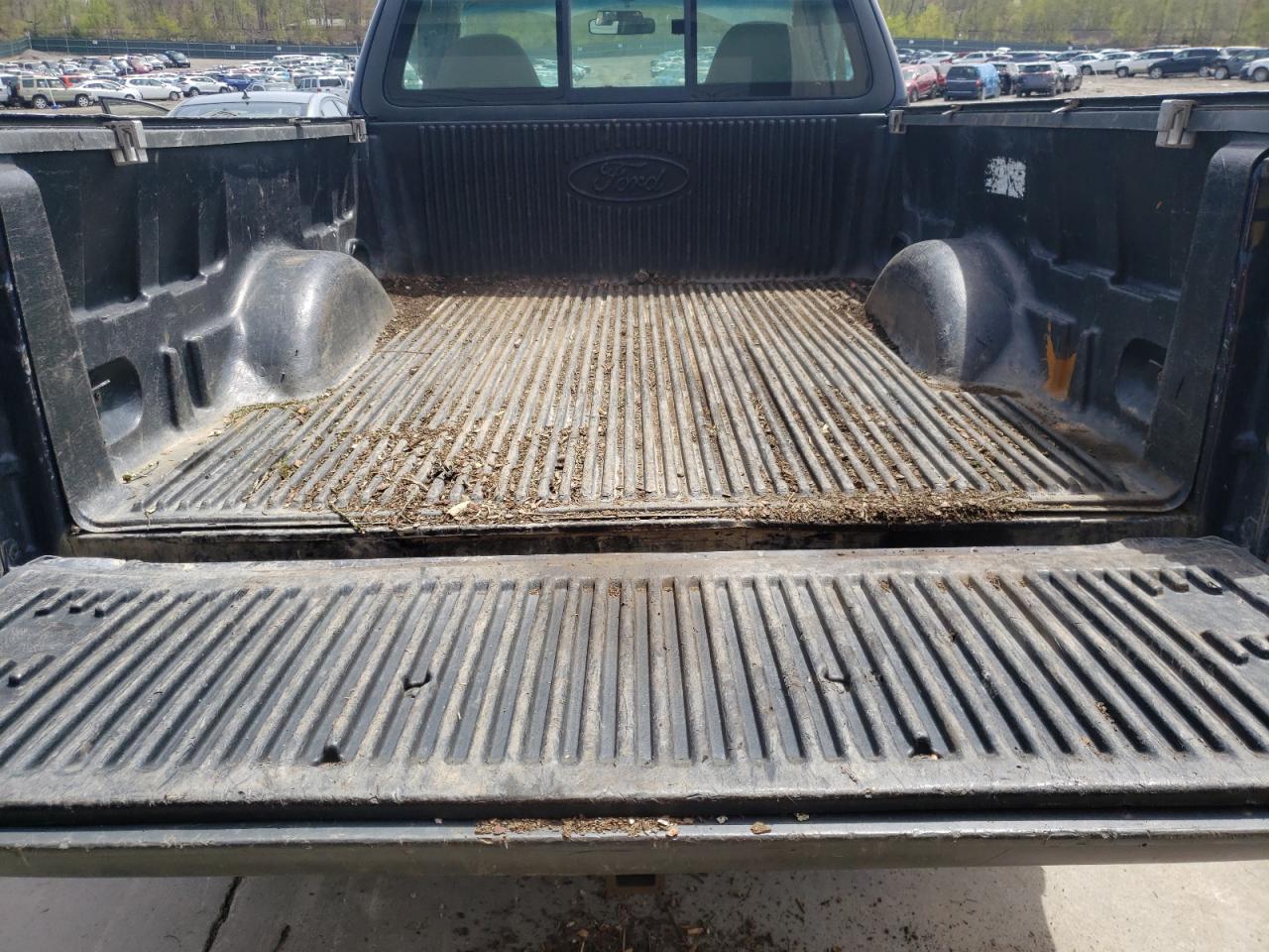 Photo 6 from auction – 2002 FORD F150 with VIN 2FTRF18W62CA16378