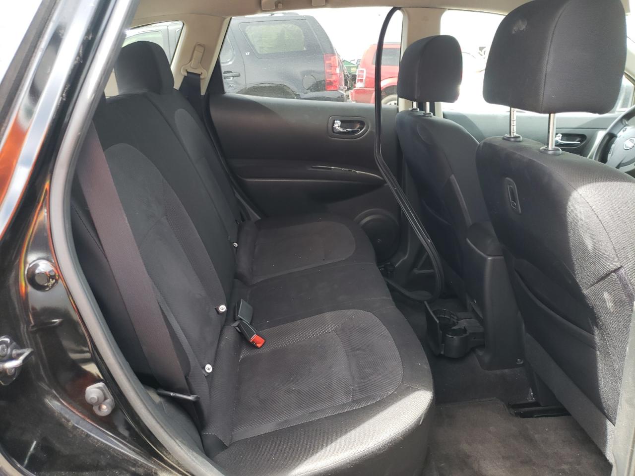 Photo 6 from auction – 2012 NISSAN ROGUE S with VIN JN8AS5MV4CW421078