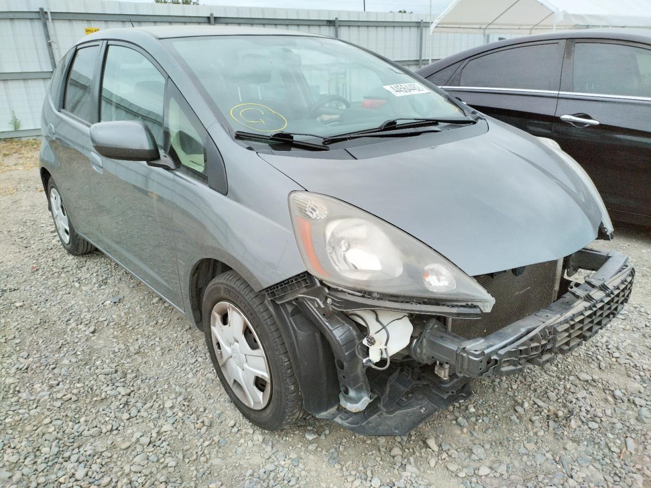 HONDA FIT 2013 with VIN JHMGE8G32DC030487 - Photo from auction